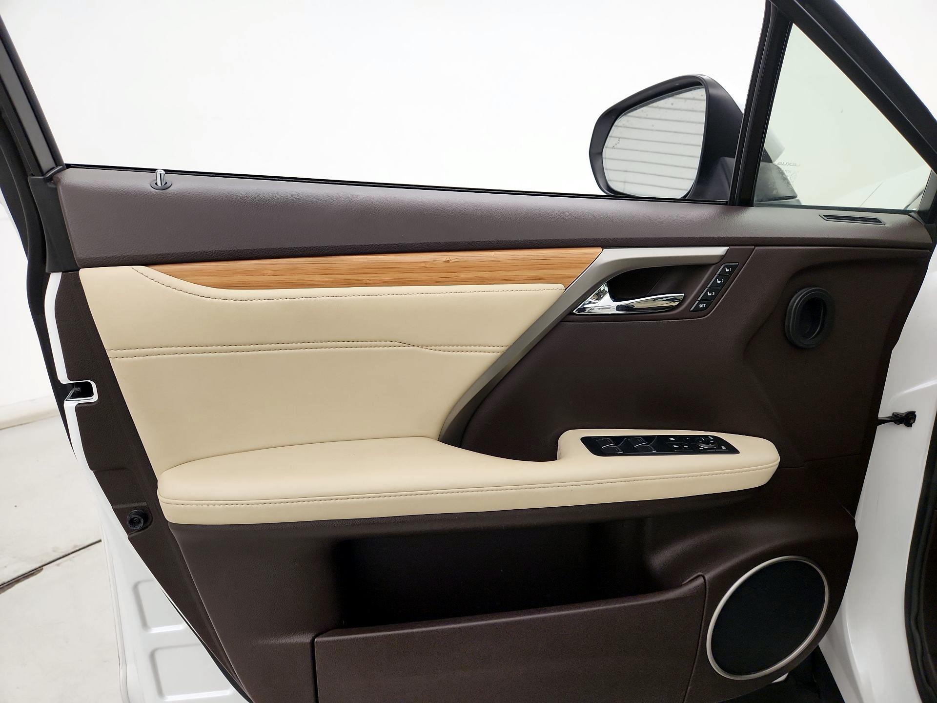 Thumbnail: 2017 Lexus RX - 12