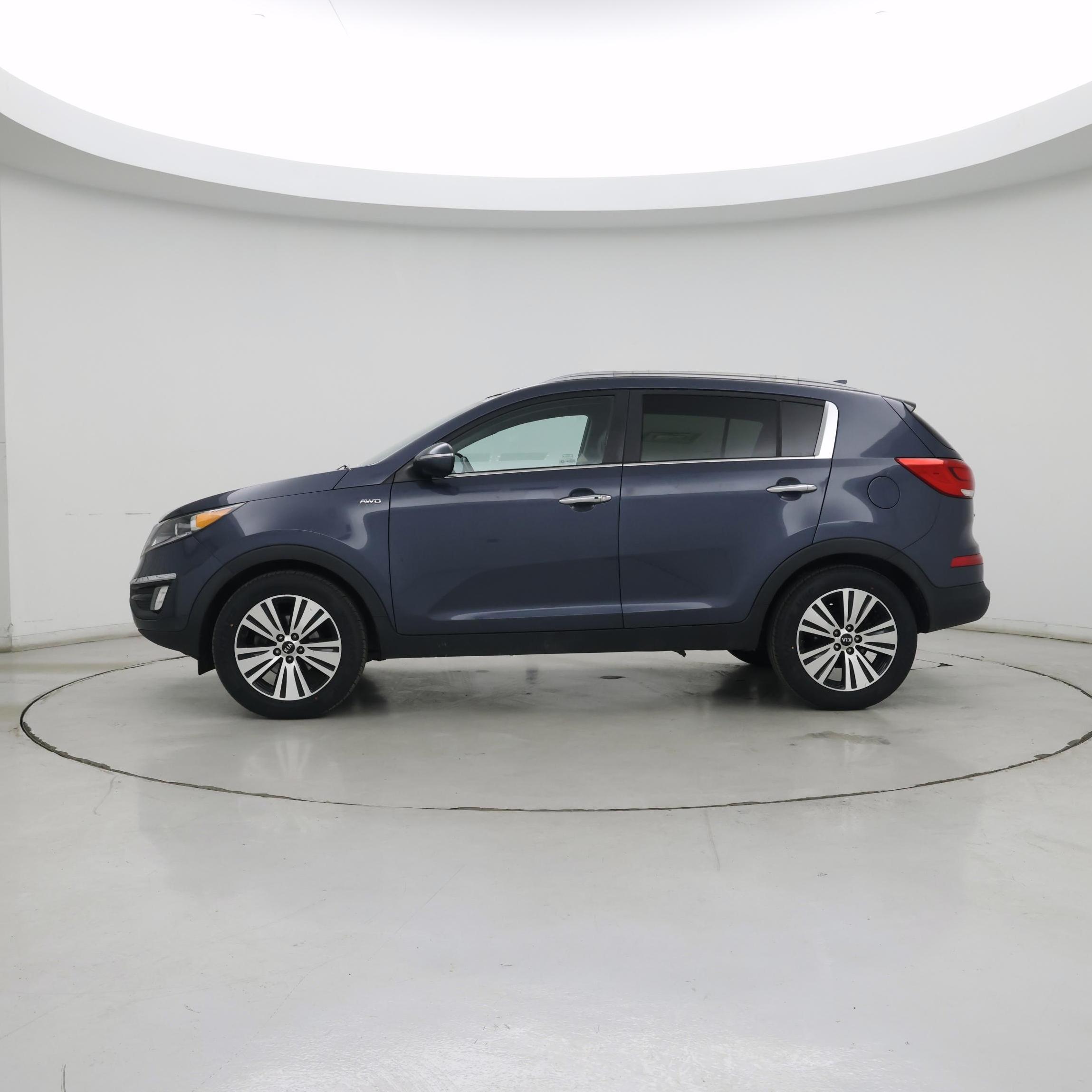 Thumbnail: 2014 Kia Sportage - 3
