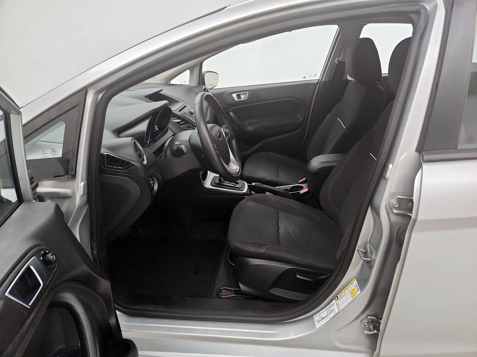 Thumbnail: 2014 Ford Fiesta - 11