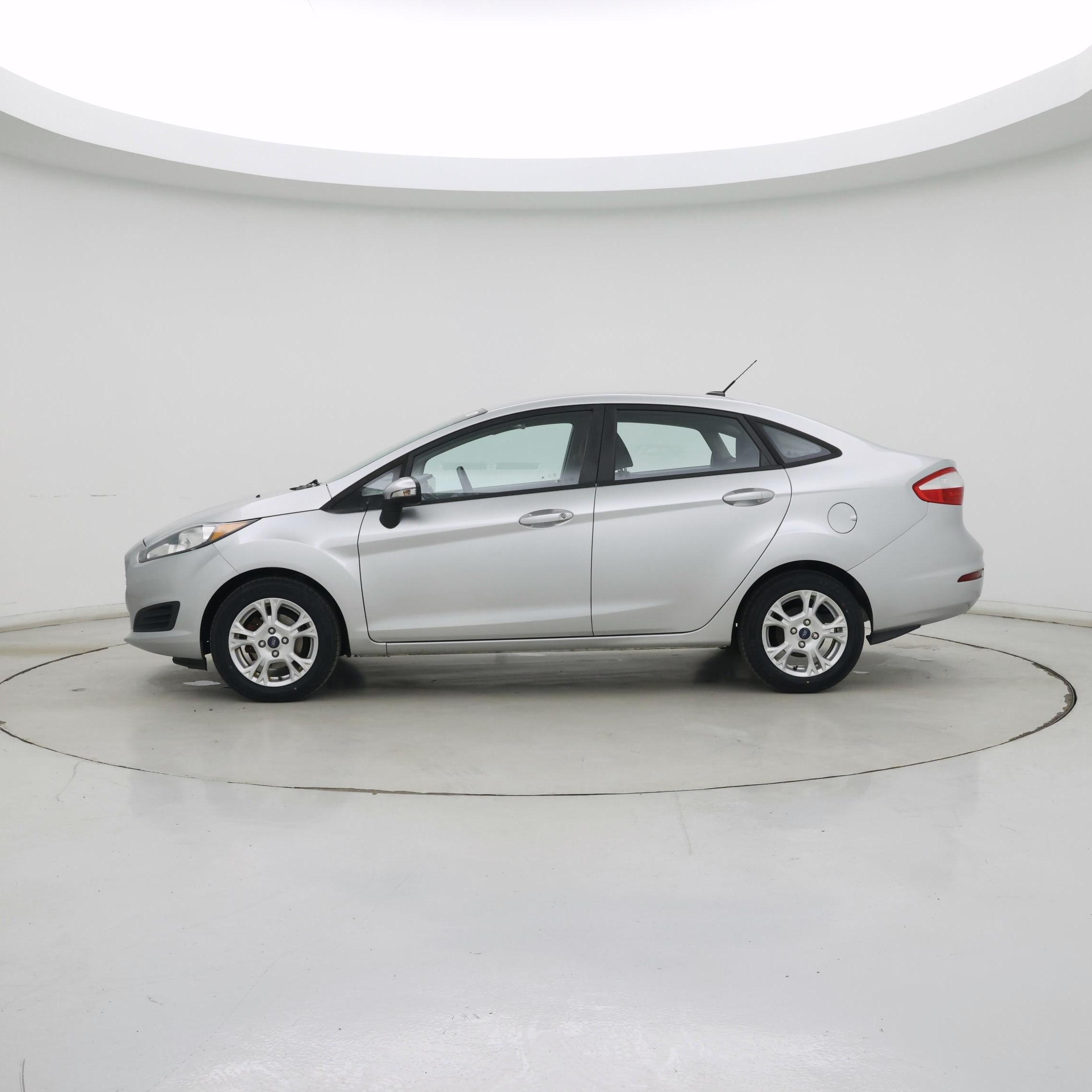 Thumbnail: 2014 Ford Fiesta - 3