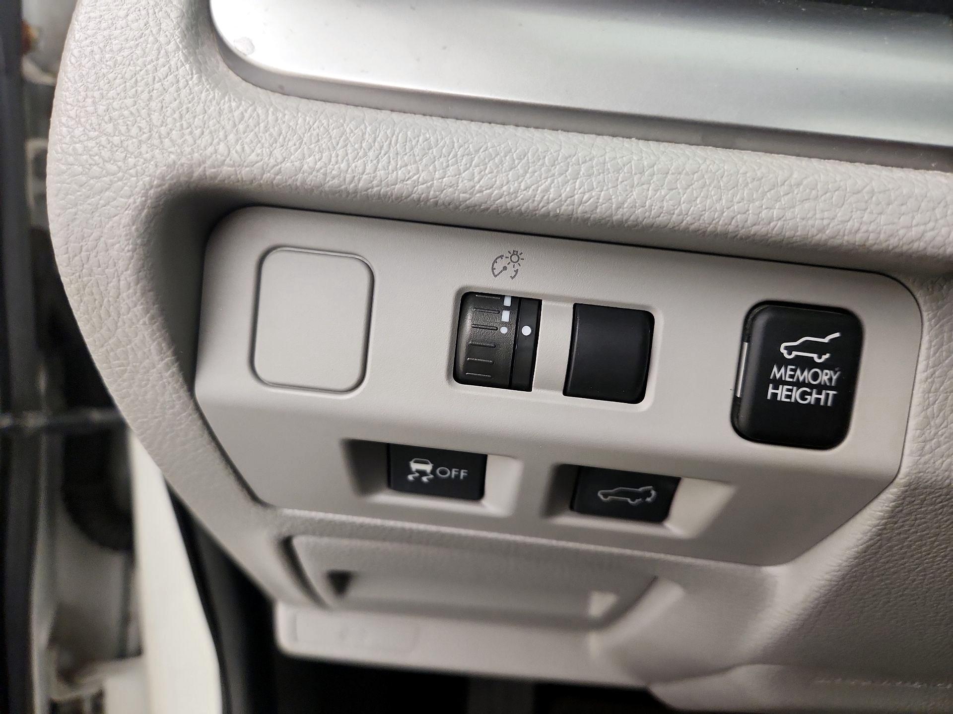 Thumbnail: 2014 Subaru Forester - 13