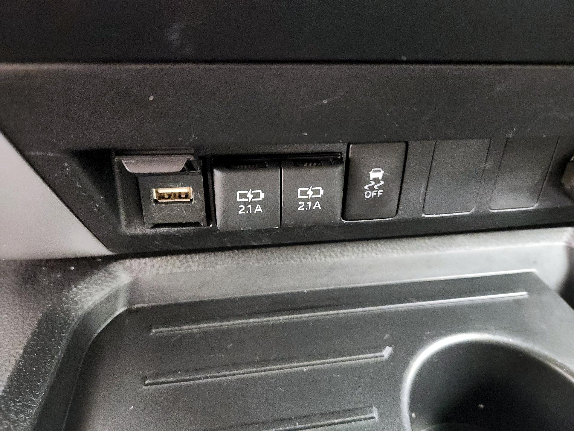 Thumbnail: 2020 Toyota Tundra - 19