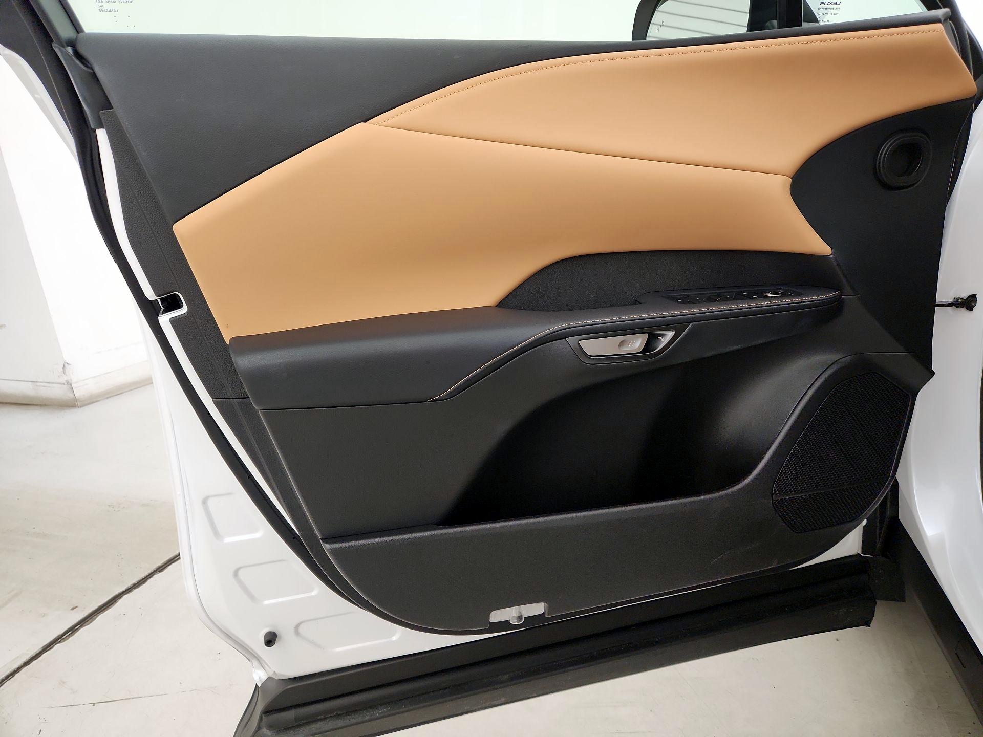 Thumbnail: 2025 Lexus RX - 12