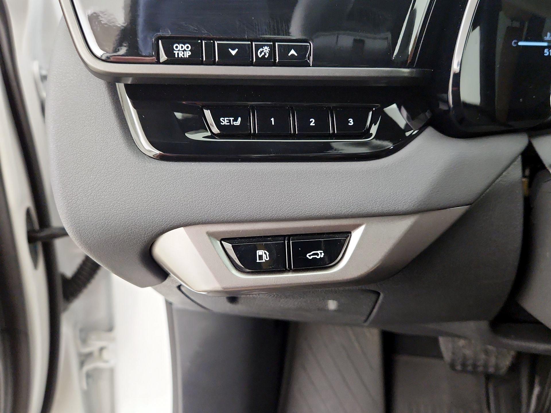 Thumbnail: 2025 Lexus RX - 13