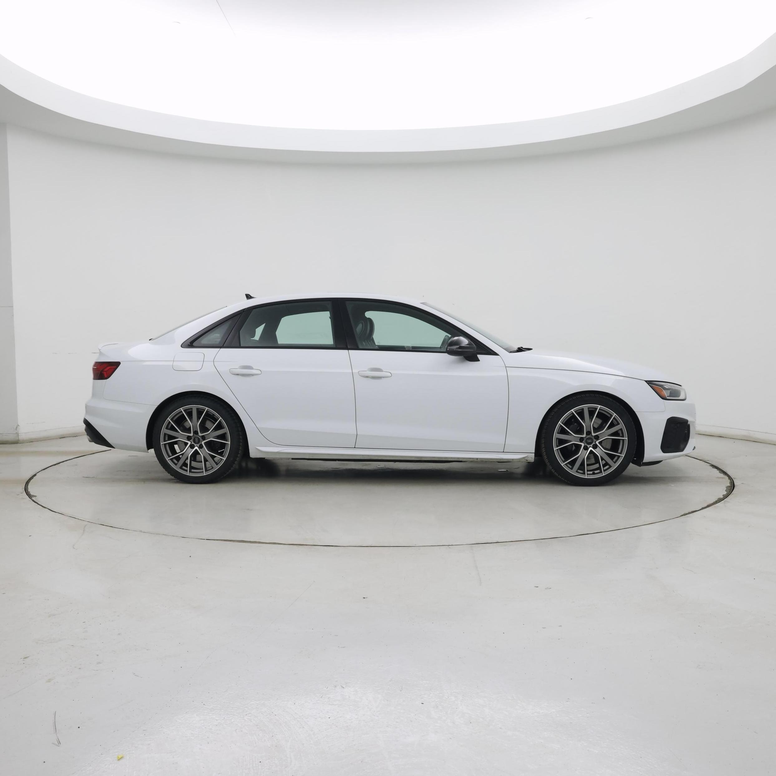 Thumbnail: 2021 Audi S4 - 7