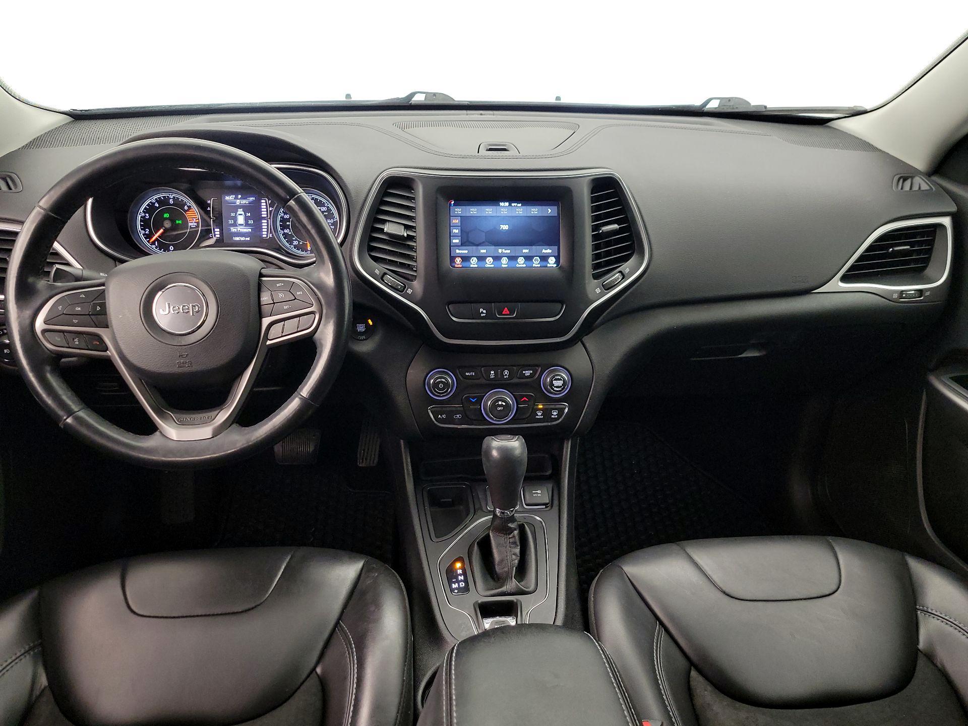 Thumbnail: 2019 Jeep Cherokee - 9