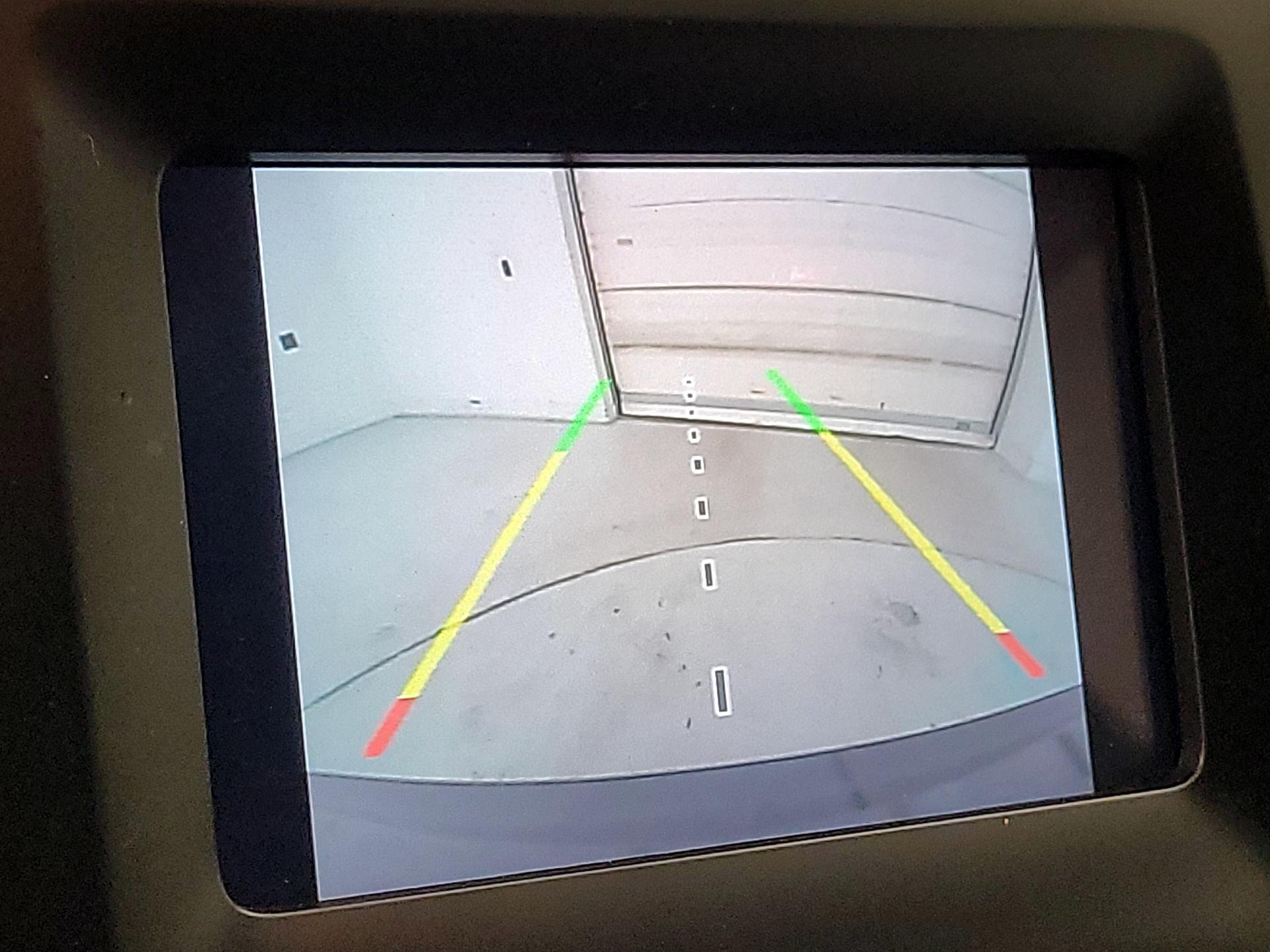 Thumbnail: 2019 Jeep Cherokee - 14