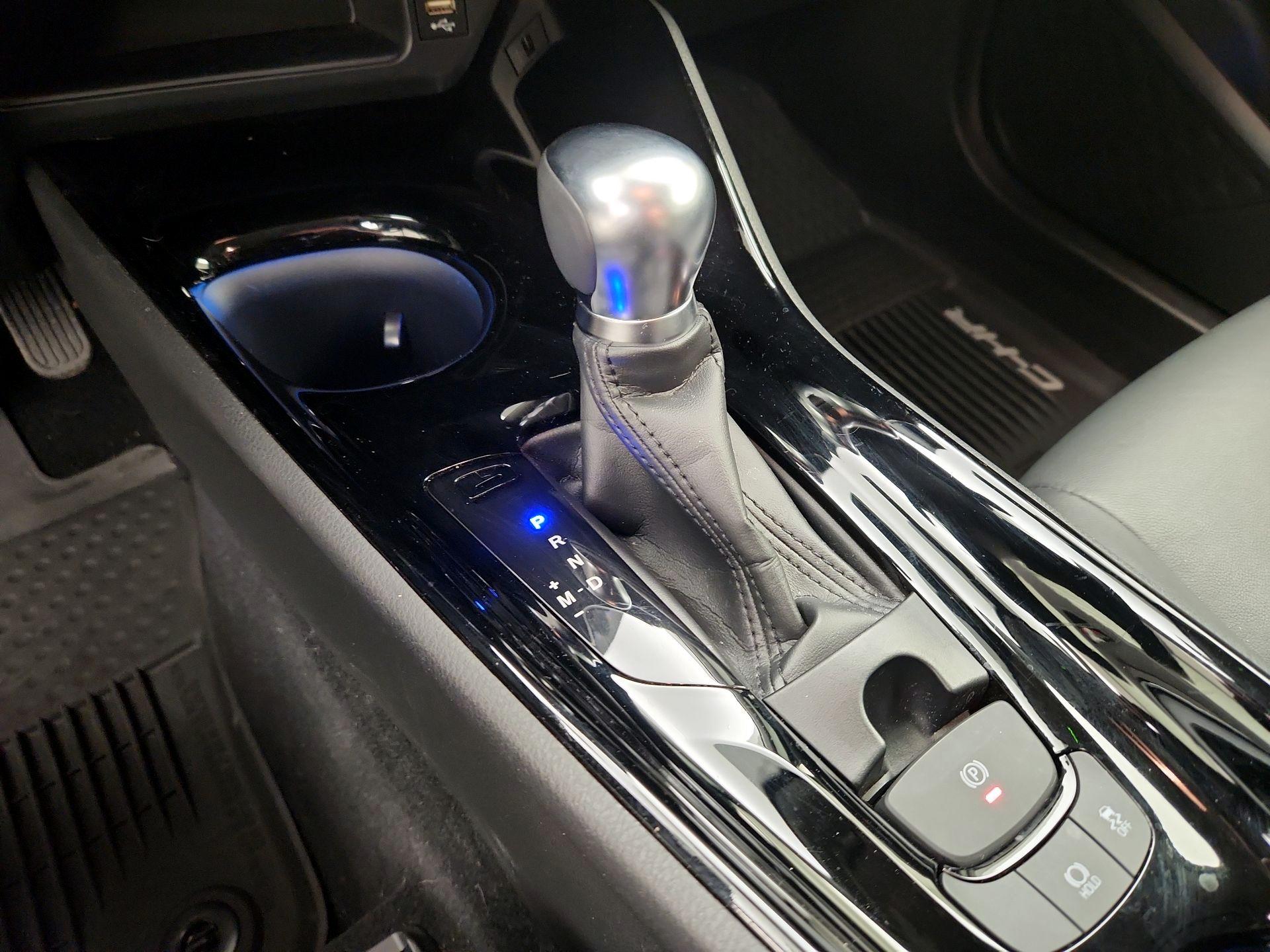 Thumbnail: 2020 Toyota C-HR - 17