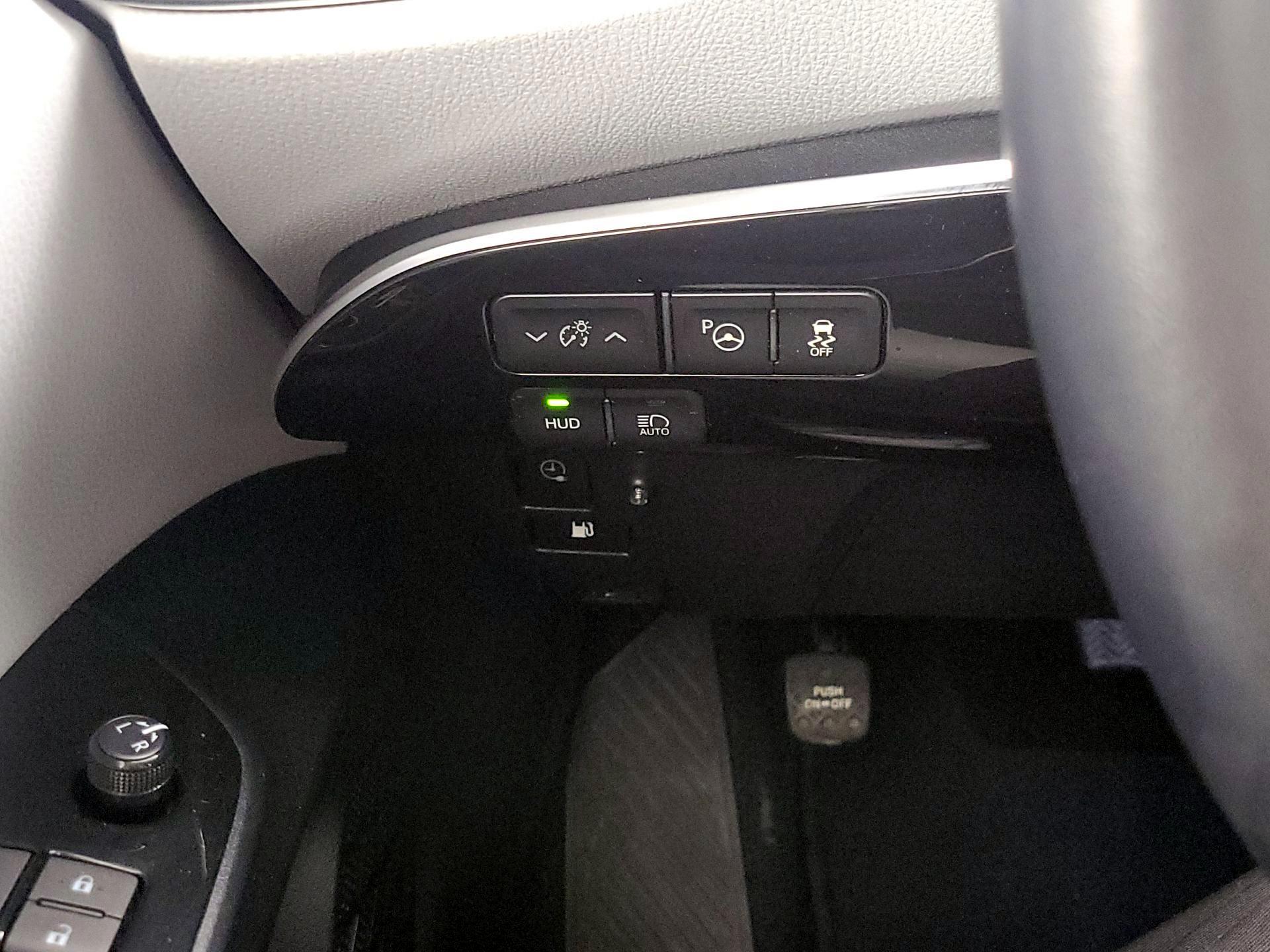 Thumbnail: 2018 Toyota Prius Prime - 13