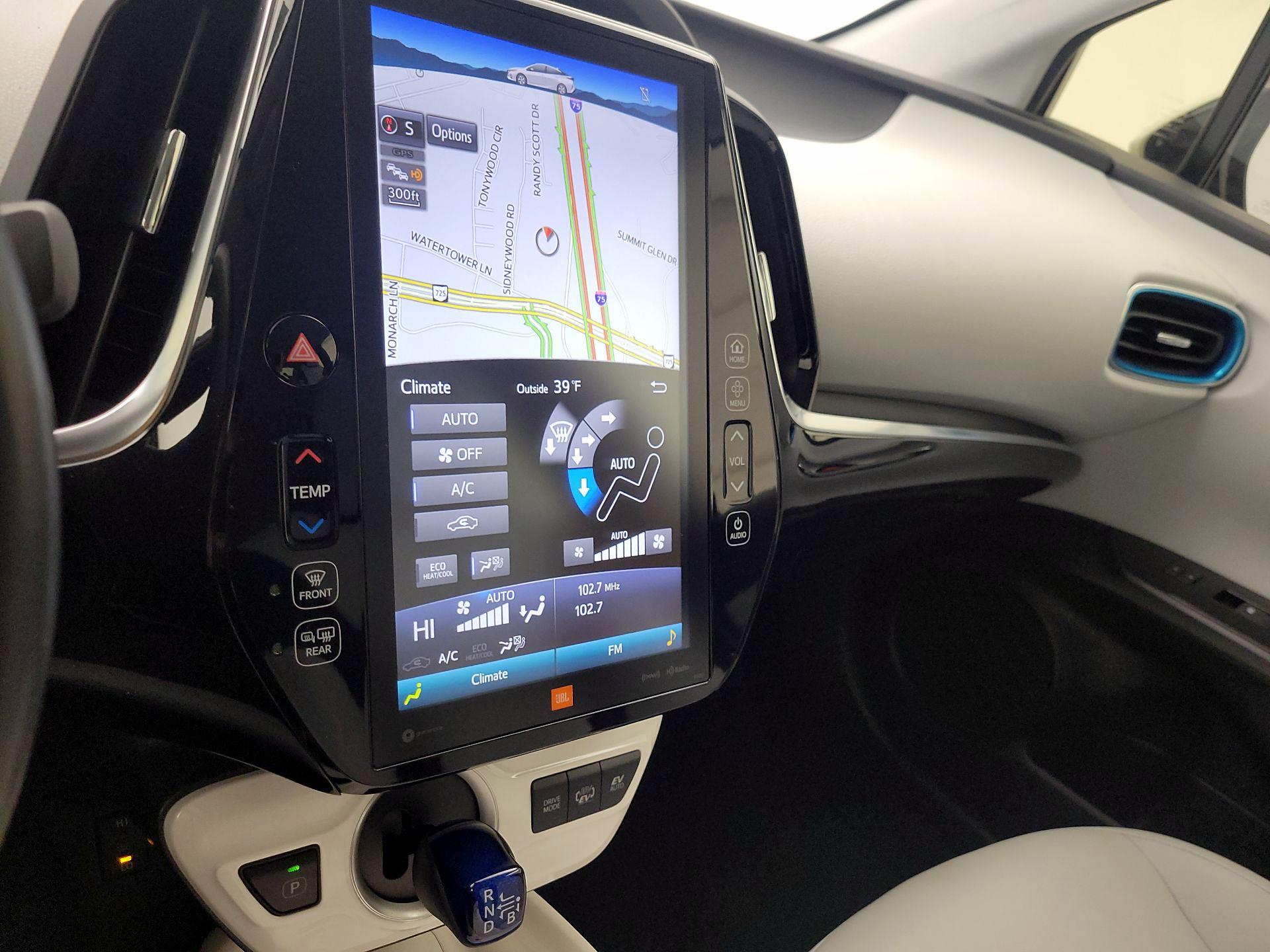 Thumbnail: 2018 Toyota Prius Prime - 17