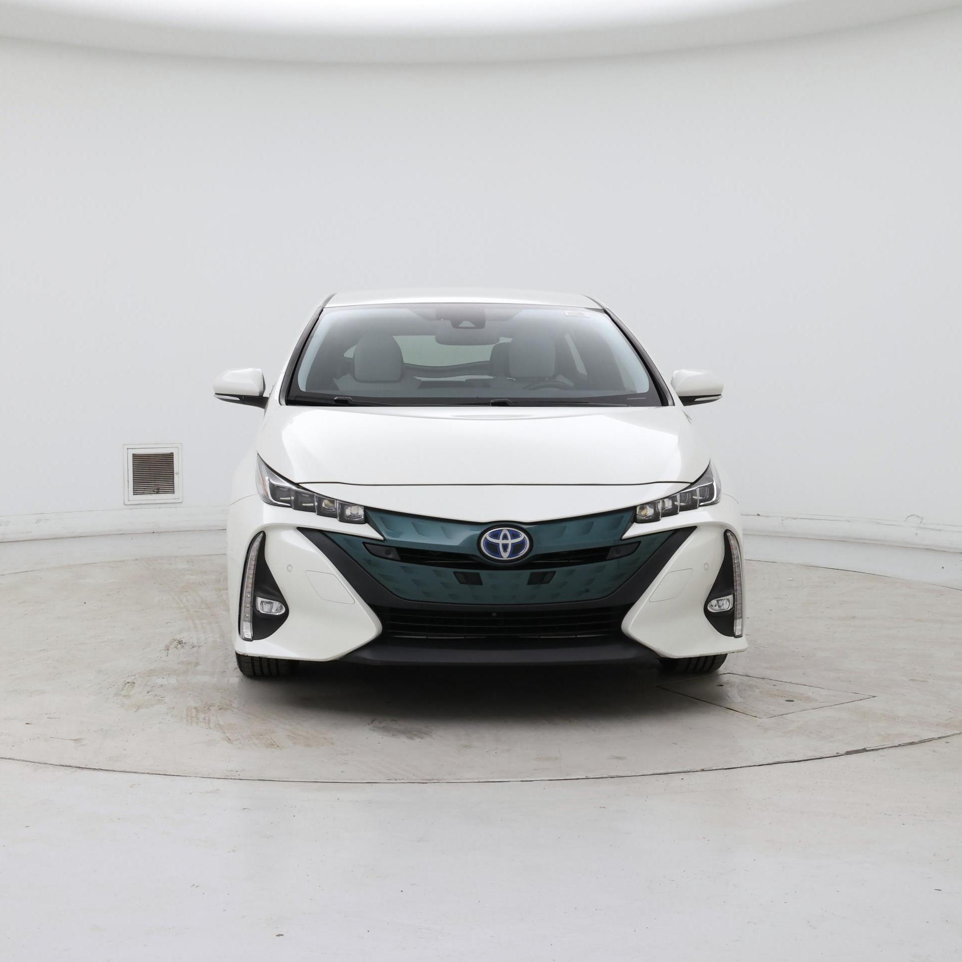 Thumbnail: 2018 Toyota Prius Prime - 5