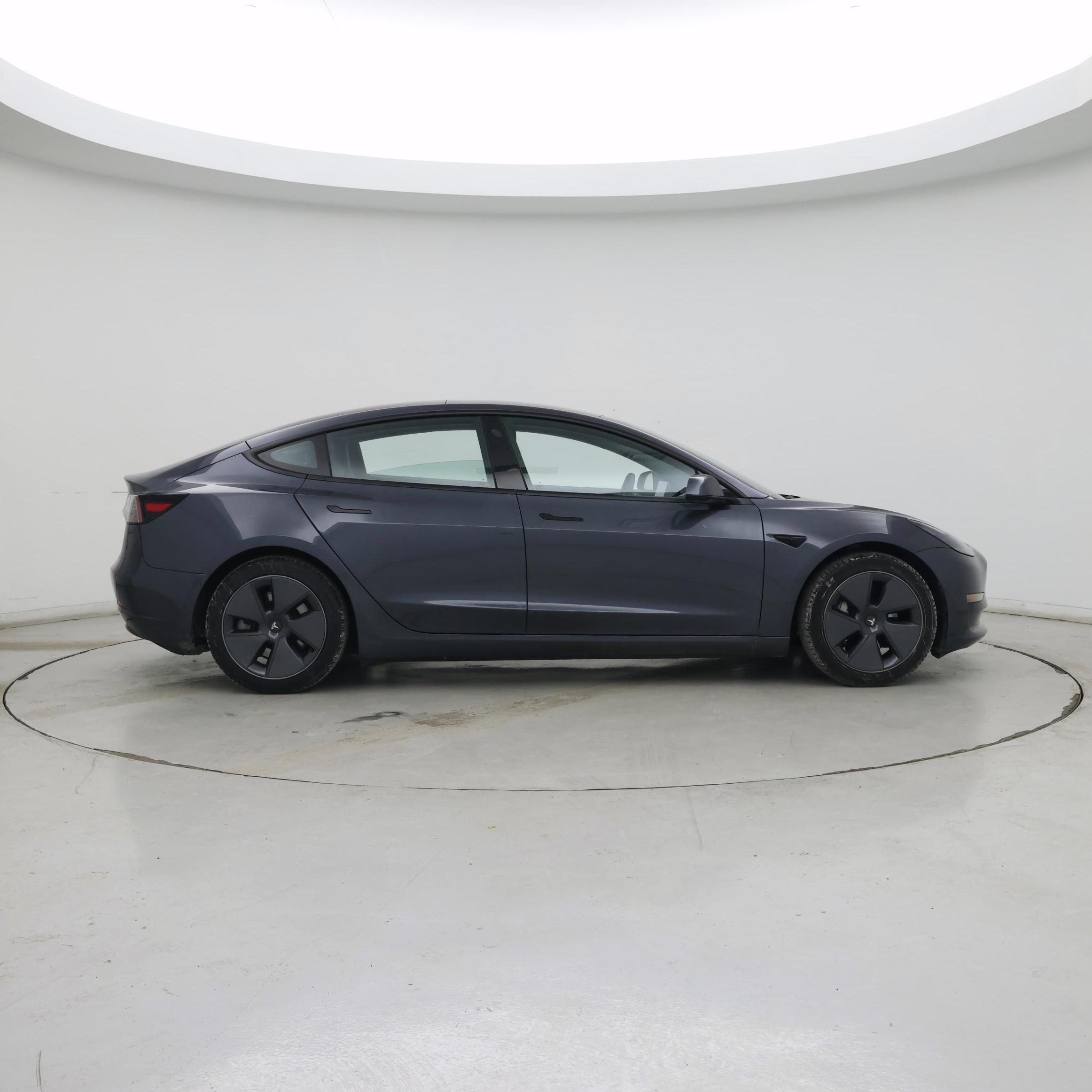 Thumbnail: 2022 Tesla Model 3 - 7