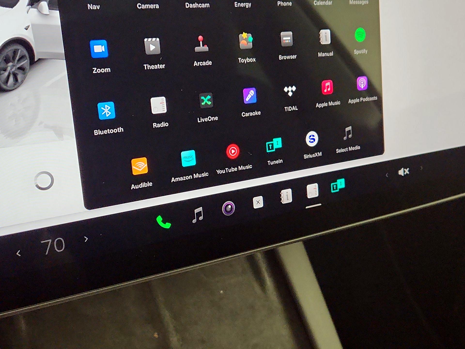 Thumbnail: 2025 Tesla Model Y - 15