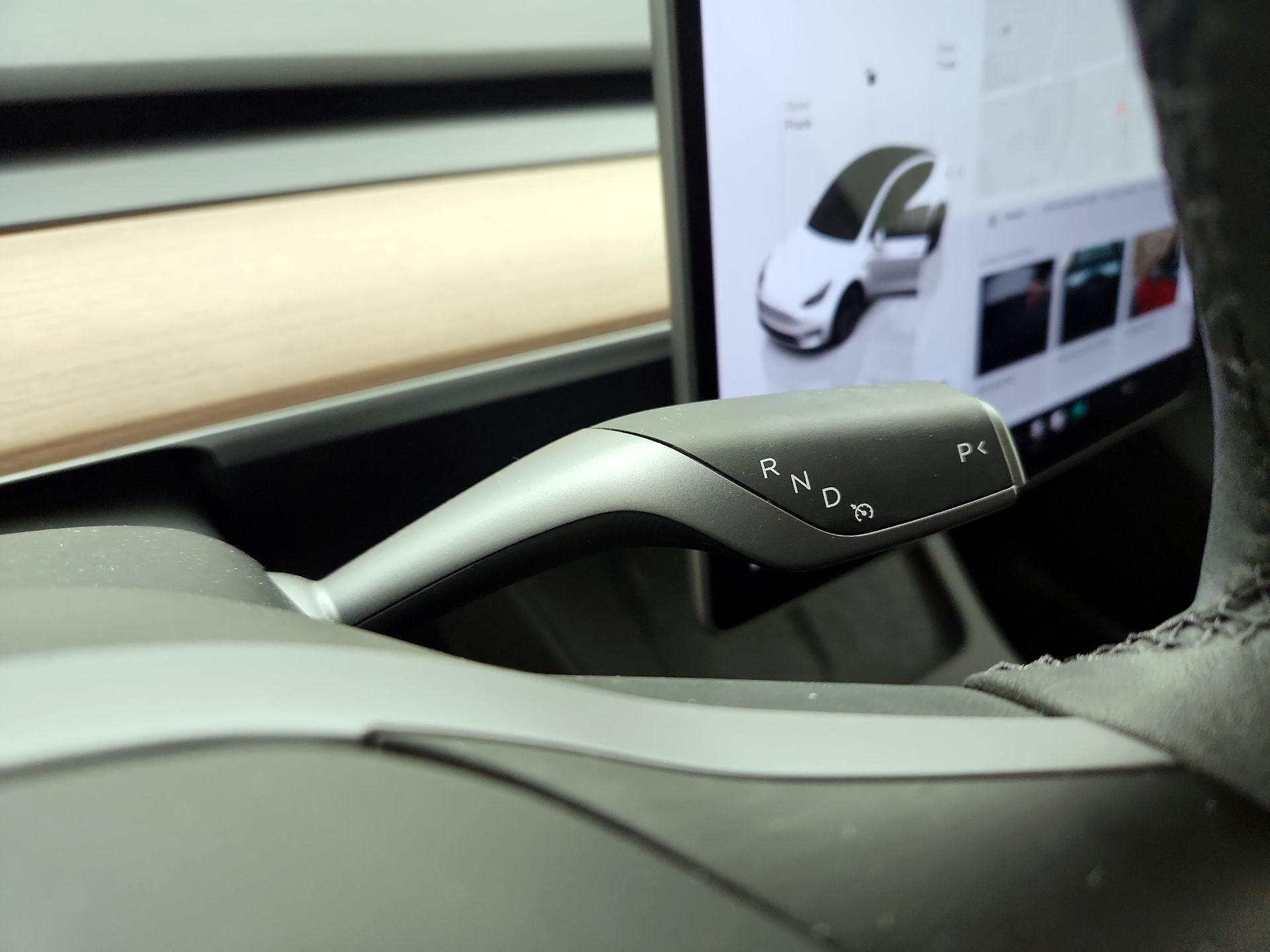 Thumbnail: 2025 Tesla Model Y - 17