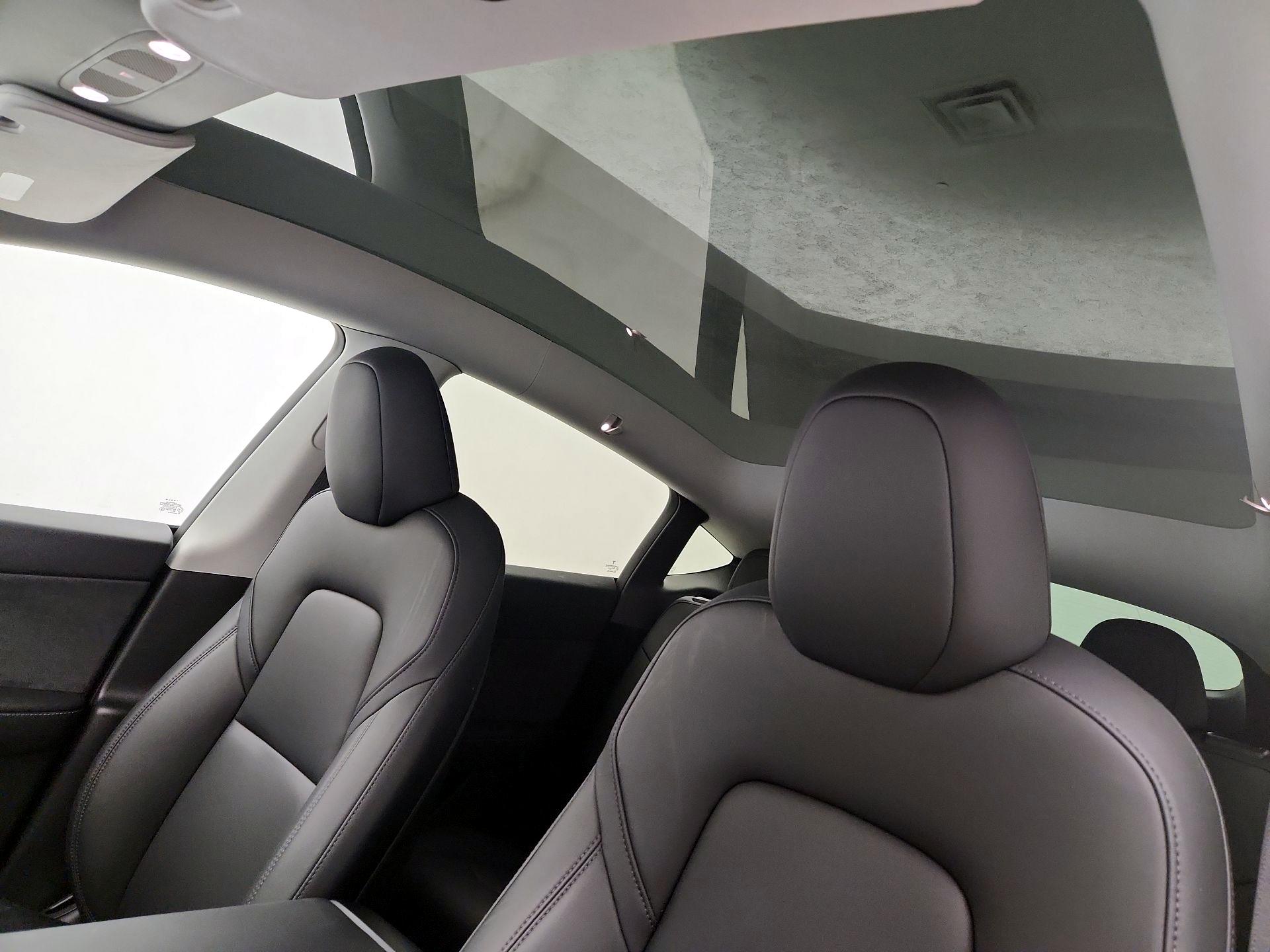 Thumbnail: 2025 Tesla Model Y - 18