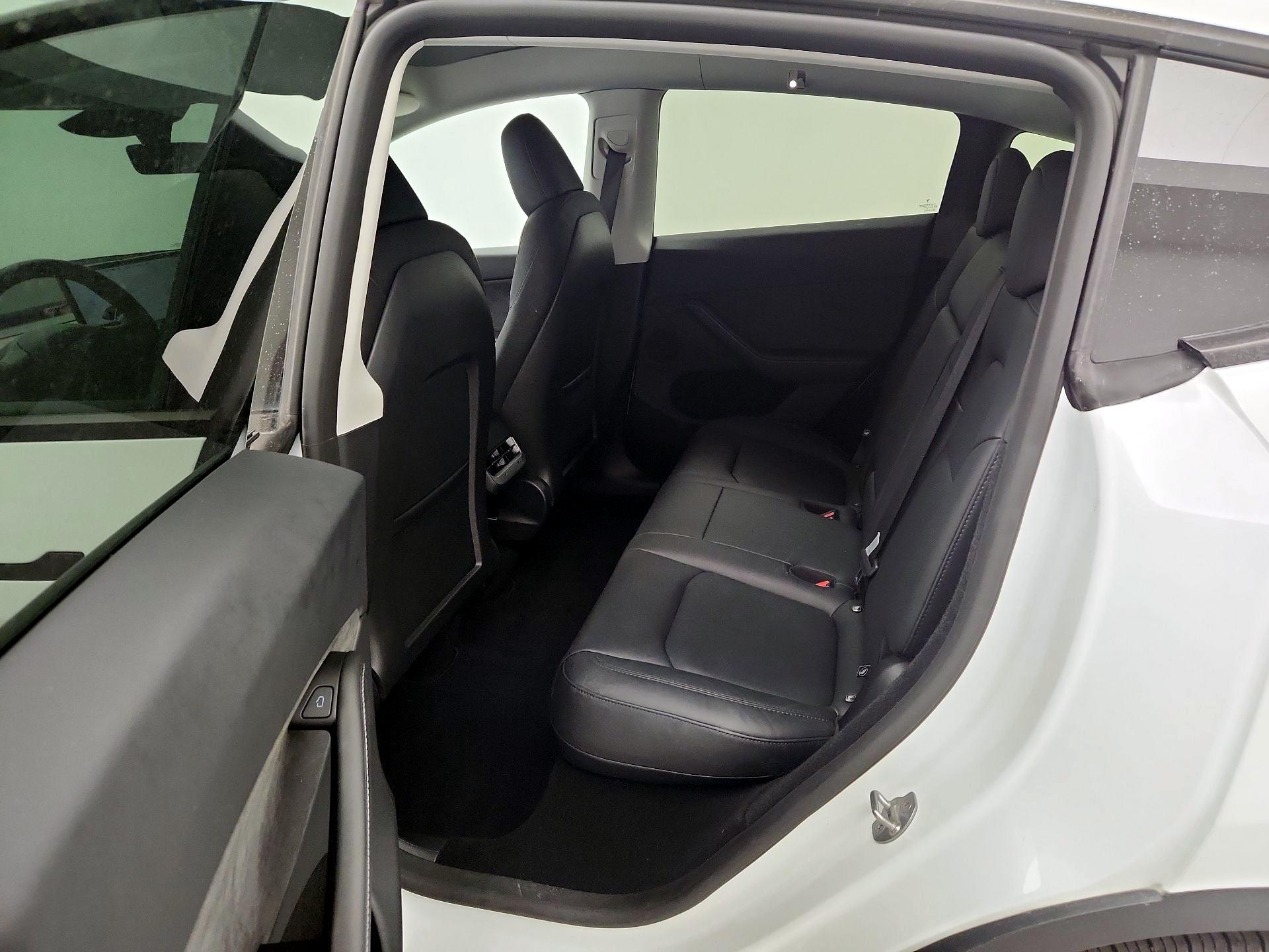 Thumbnail: 2025 Tesla Model Y - 19