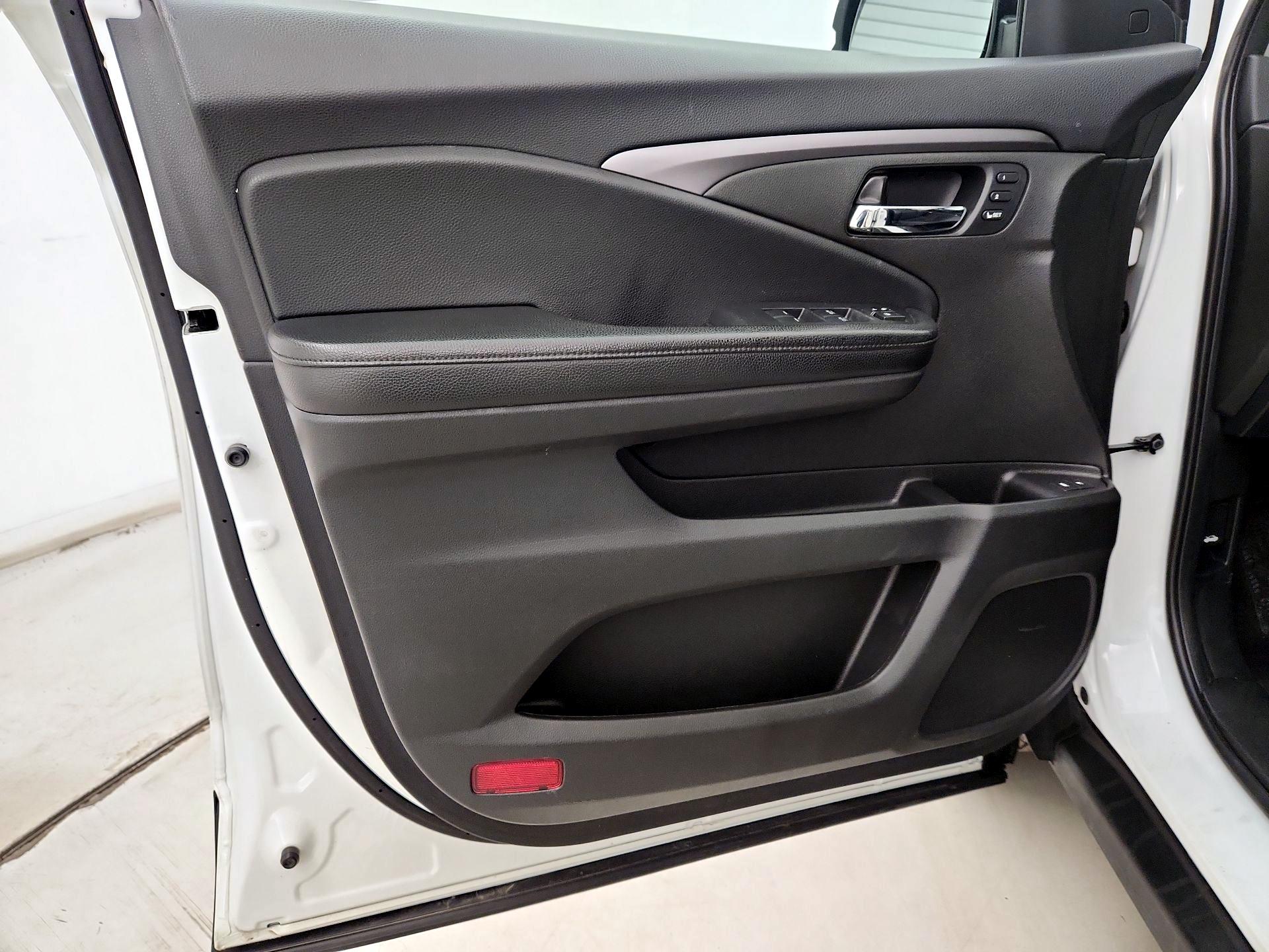 Thumbnail: 2022 Honda Pilot - 12