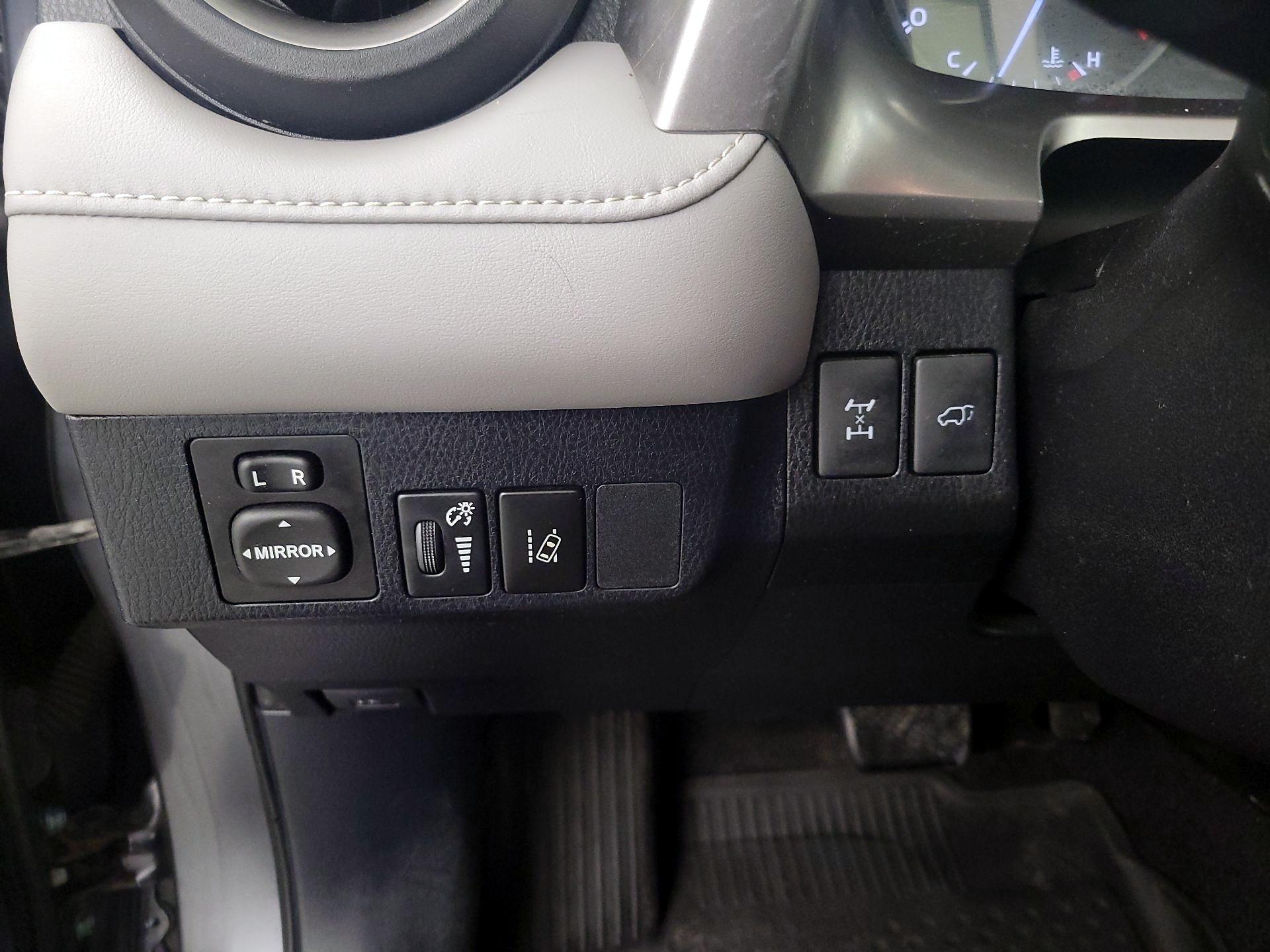 Thumbnail: 2017 Toyota RAV4 - 13