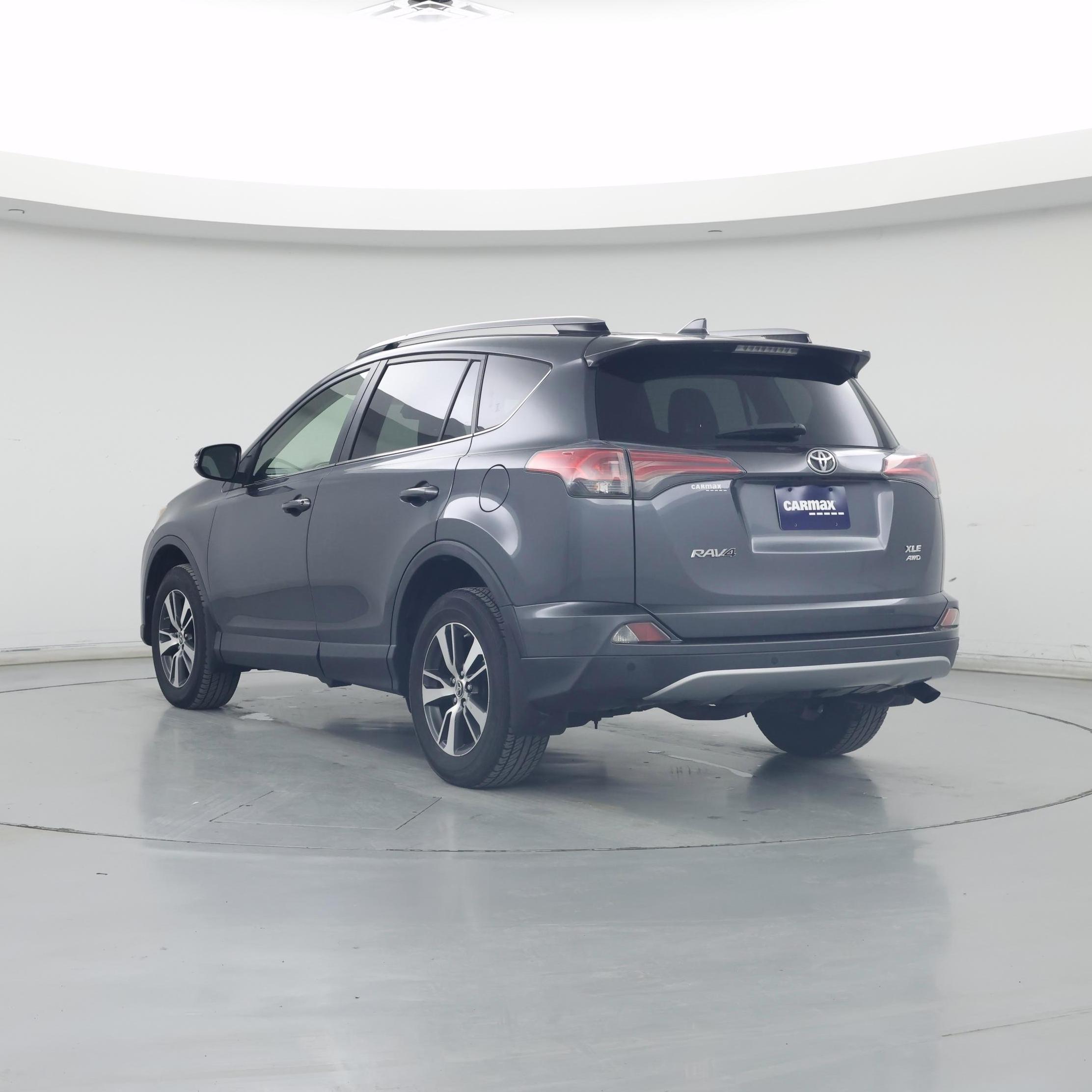 Thumbnail: 2017 Toyota RAV4 - 2