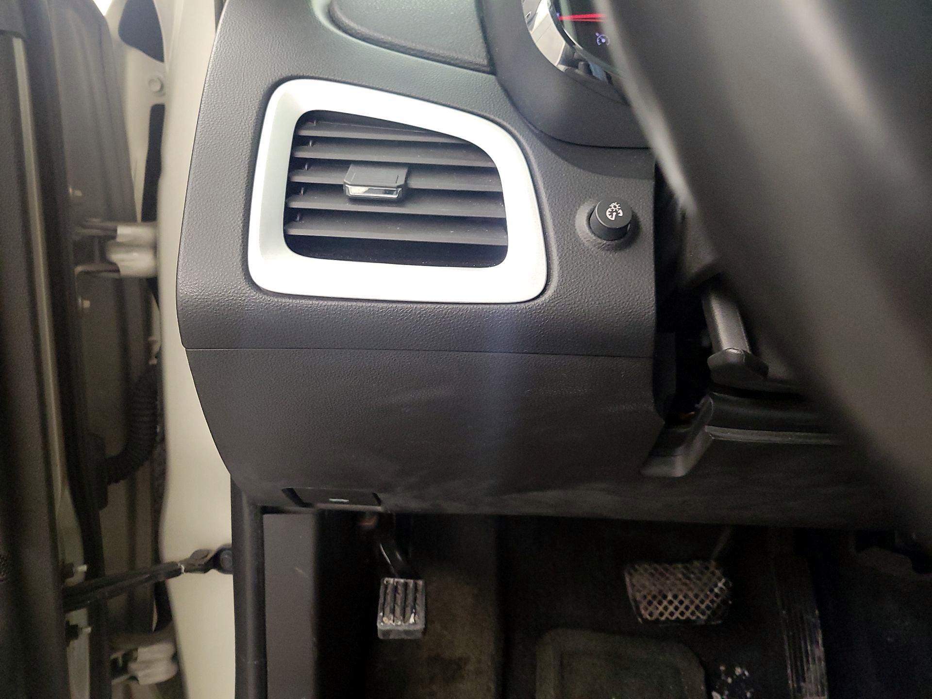 Thumbnail: 2015 GMC Terrain - 13