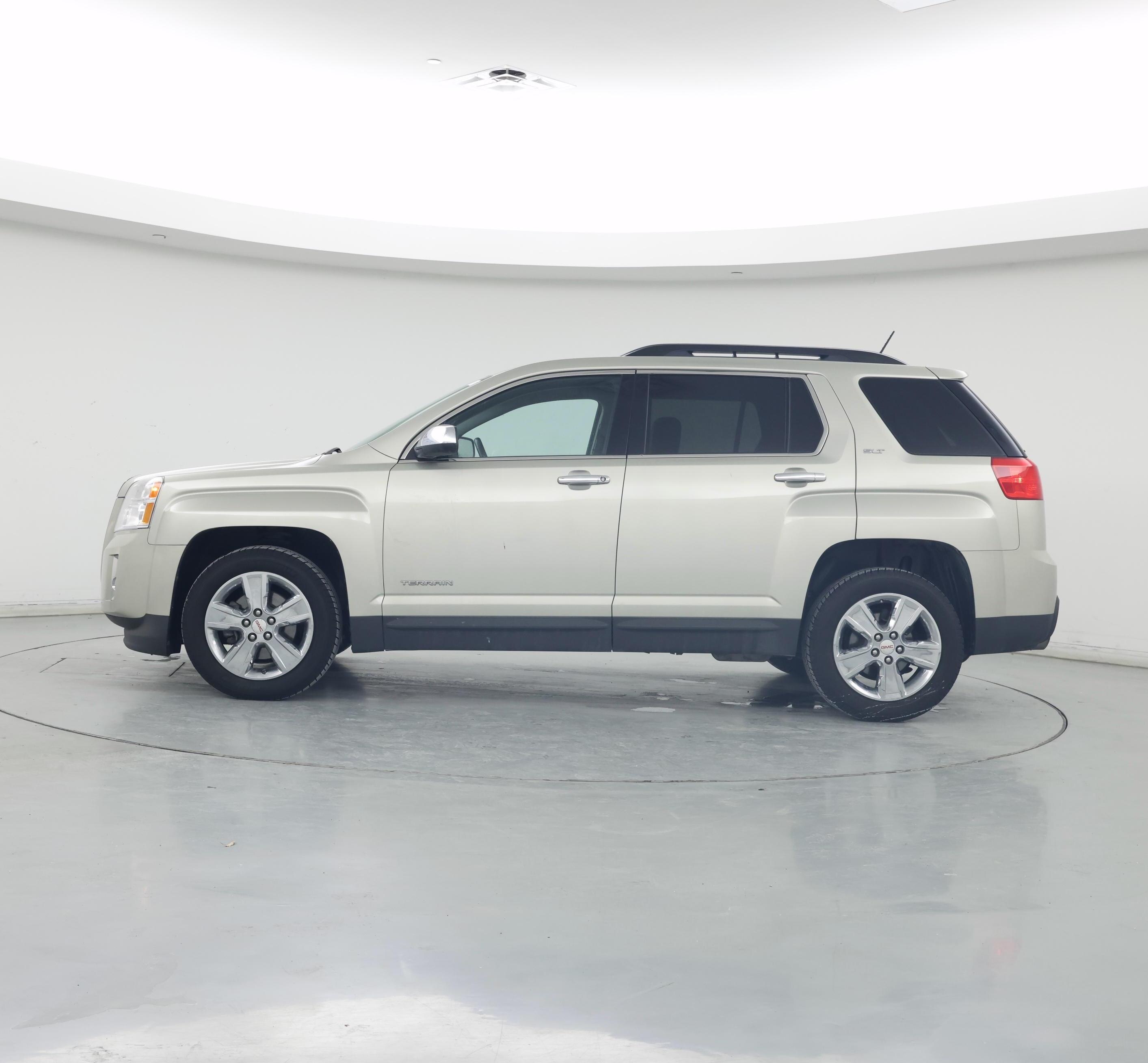 Thumbnail: 2015 GMC Terrain - 3