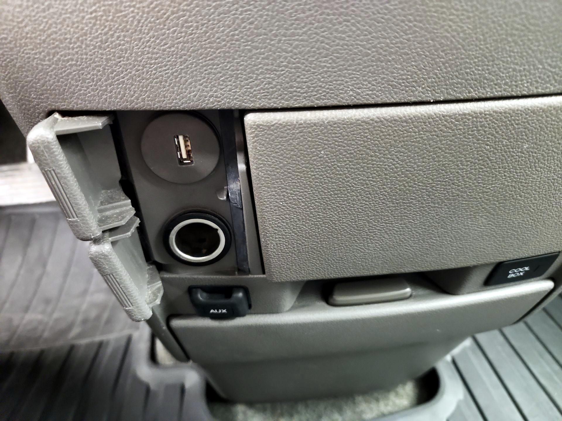 Thumbnail: 2014 Honda Odyssey - 18