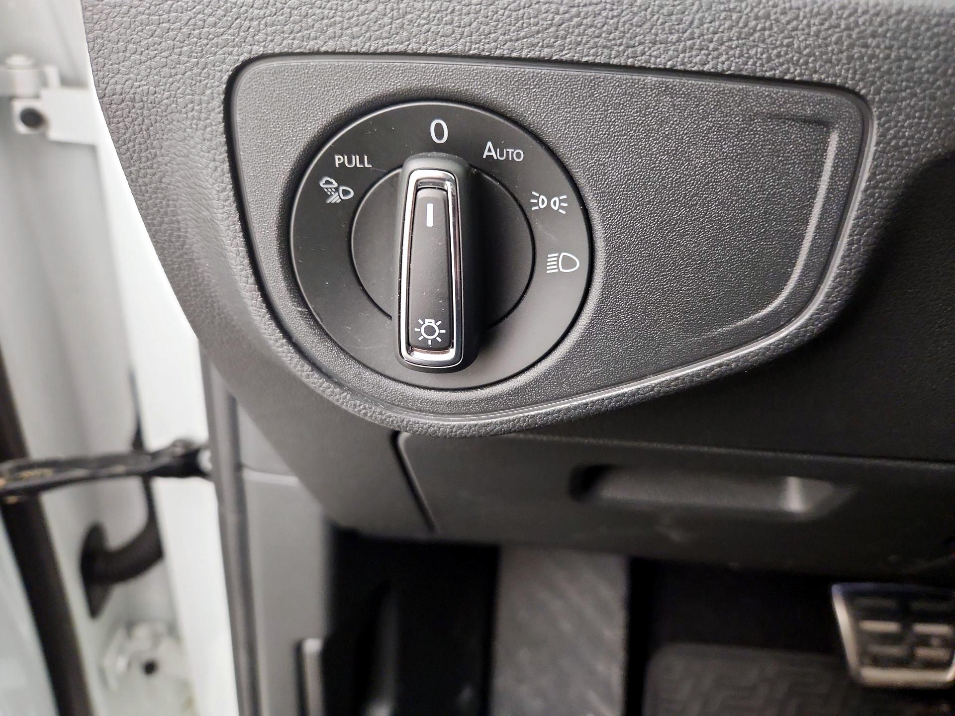 Thumbnail: 2021 Volkswagen Atlas - 13