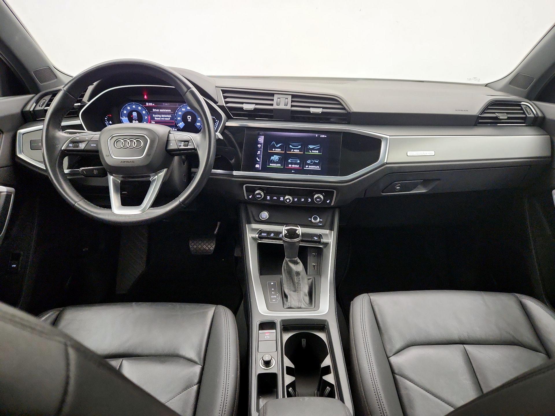 Thumbnail: 2020 Audi Q3 - 9