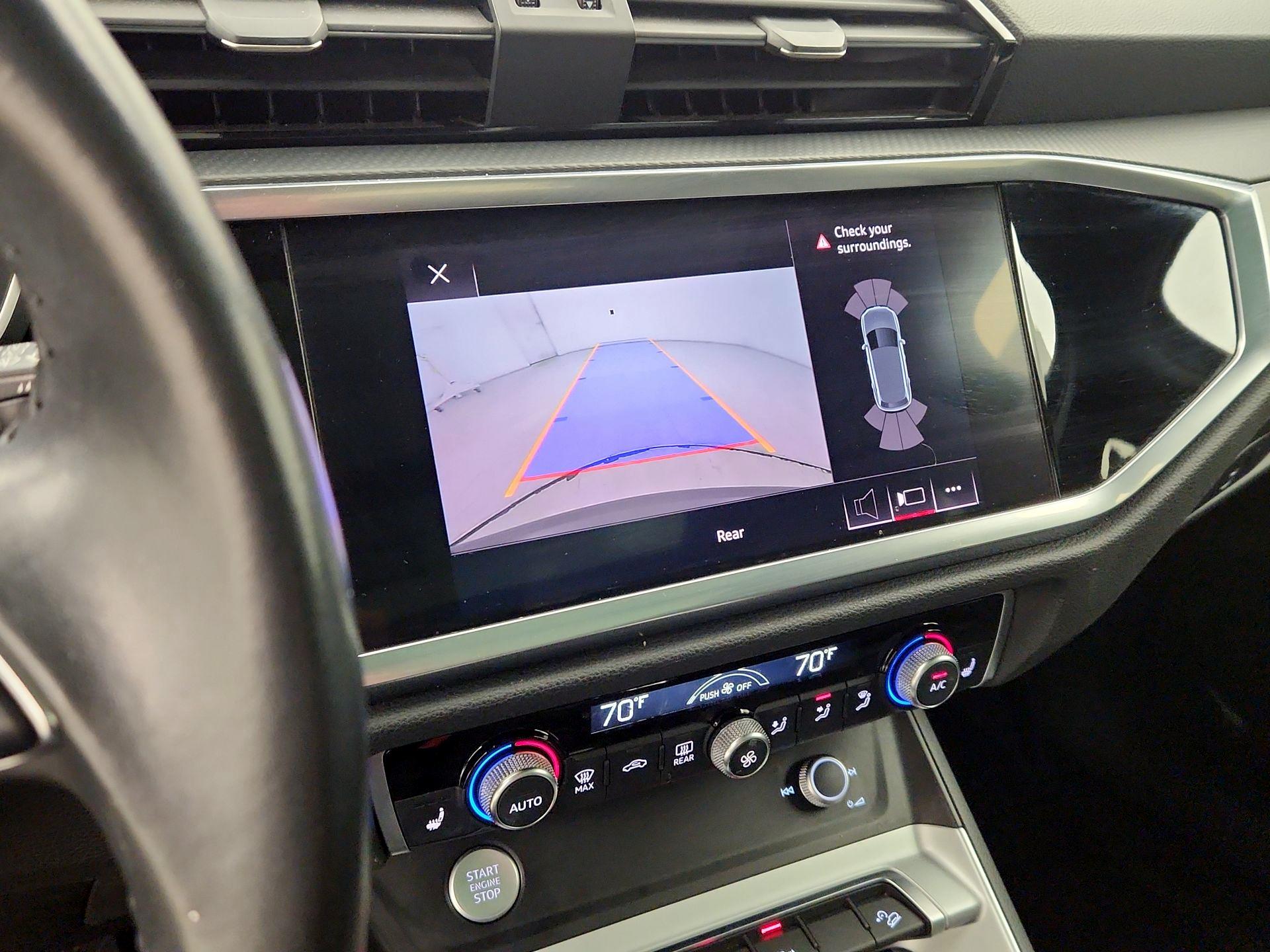 Thumbnail: 2020 Audi Q3 - 14