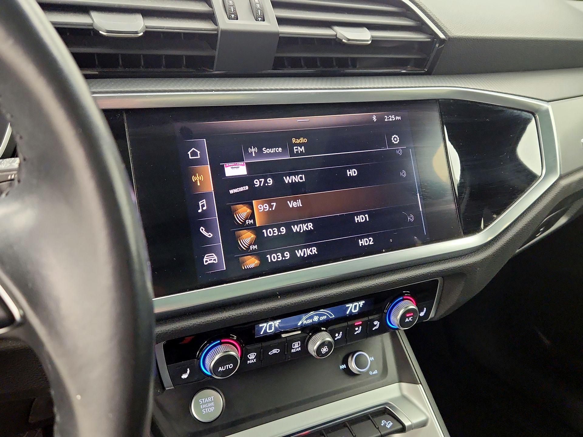 Thumbnail: 2020 Audi Q3 - 15