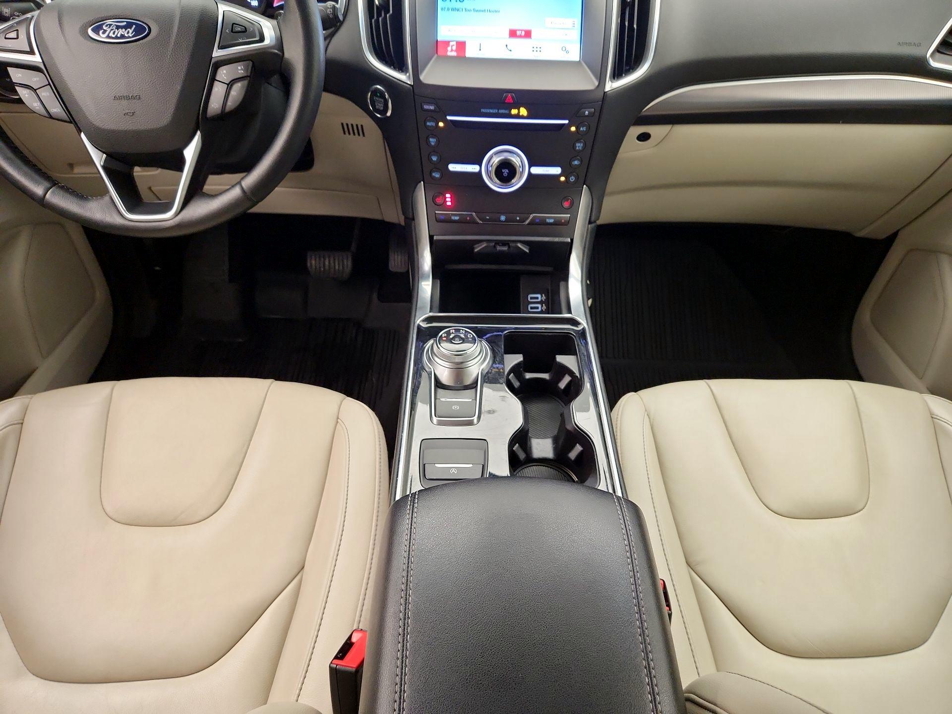 Thumbnail: 2019 Ford Edge - 9