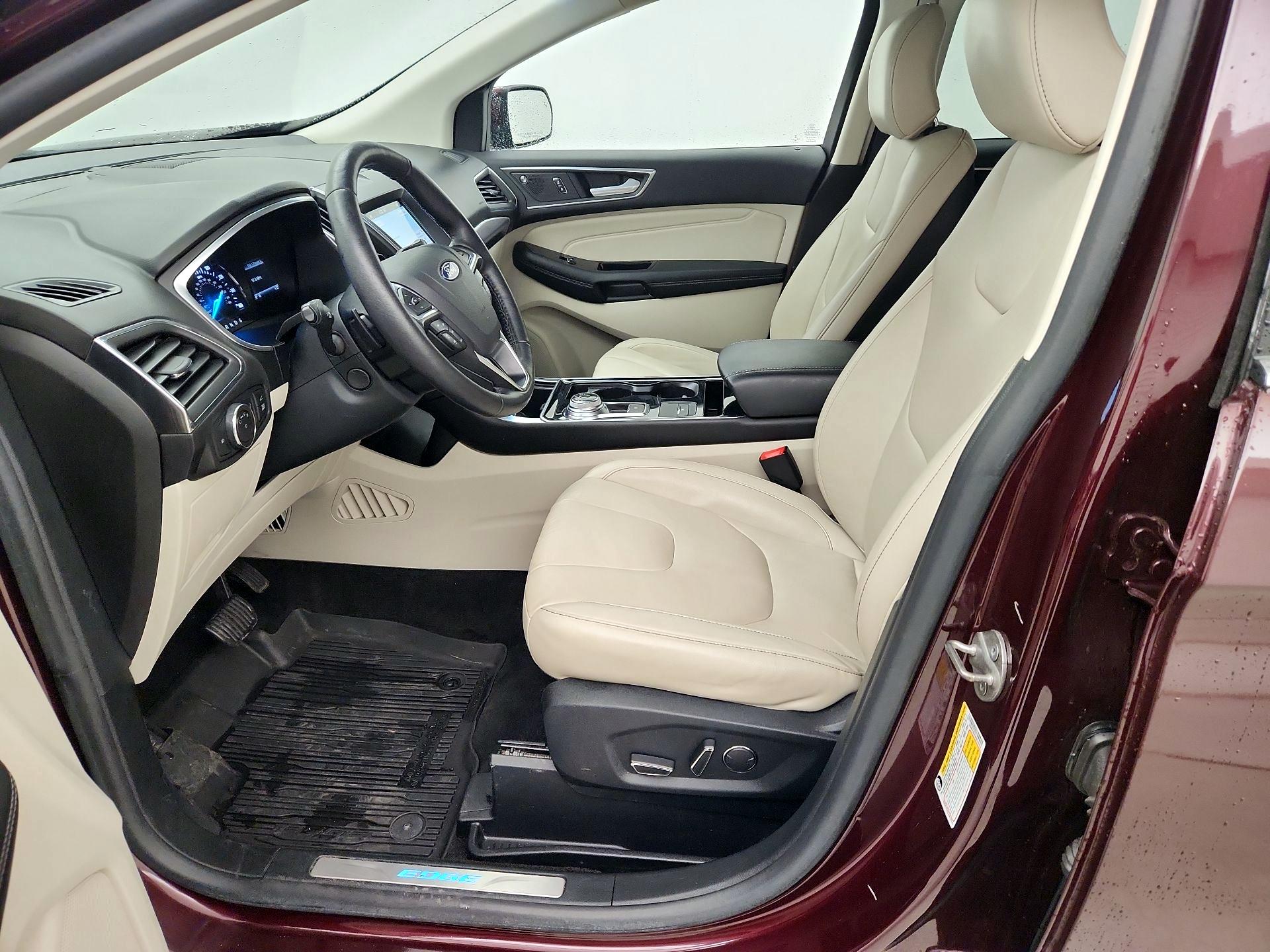 Thumbnail: 2019 Ford Edge - 11