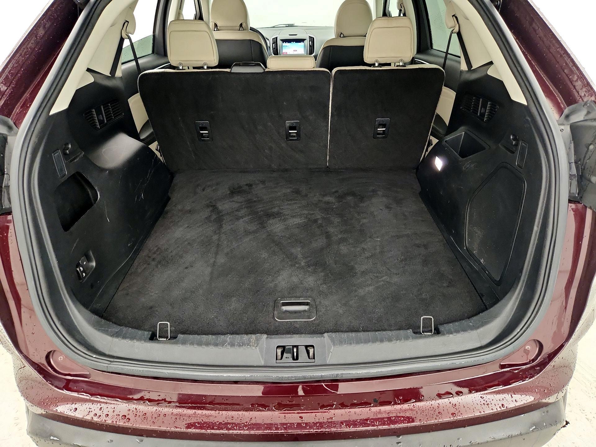 Thumbnail: 2019 Ford Edge - 20