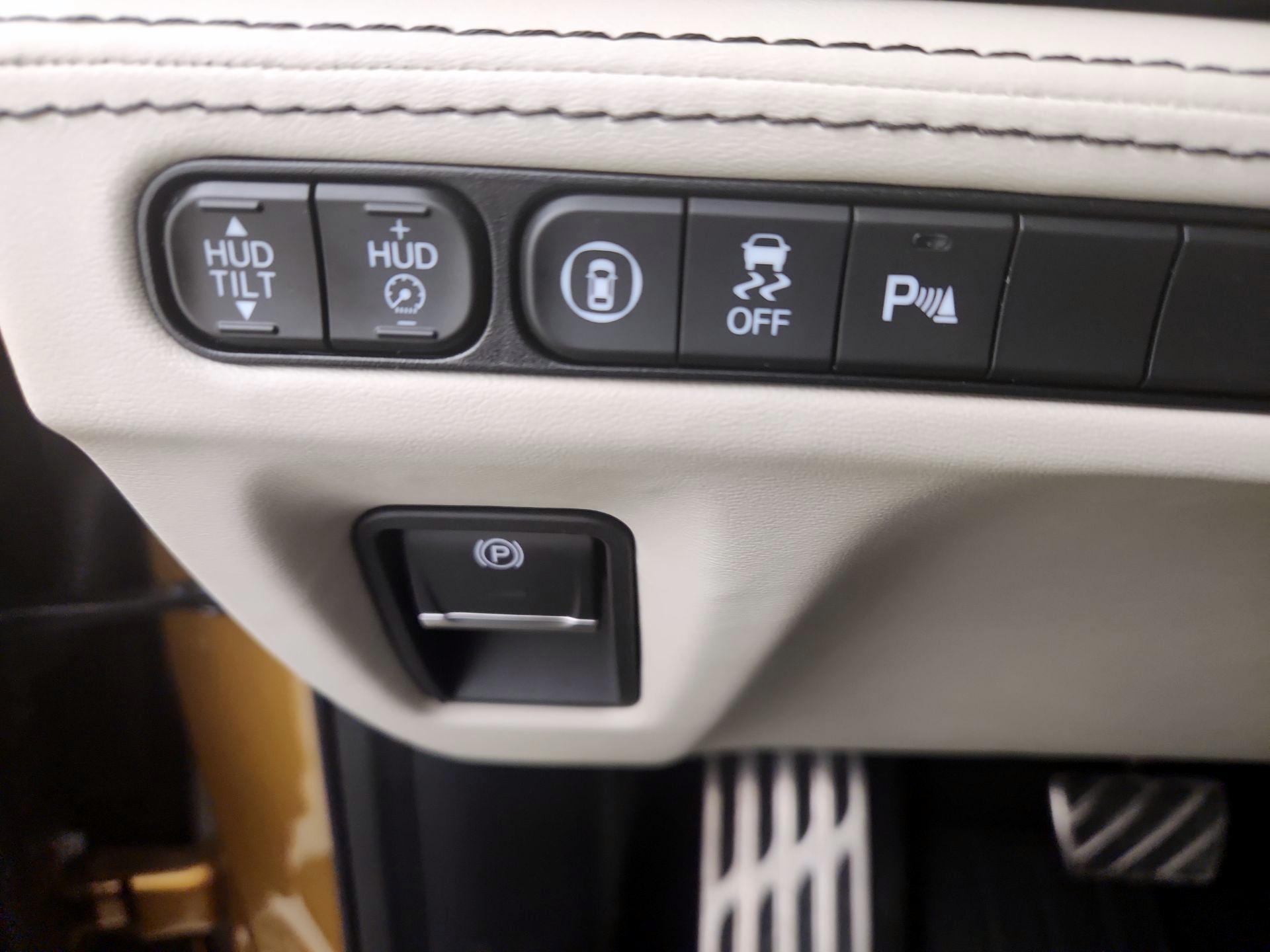 Thumbnail: 2024 Acura MDX - 13