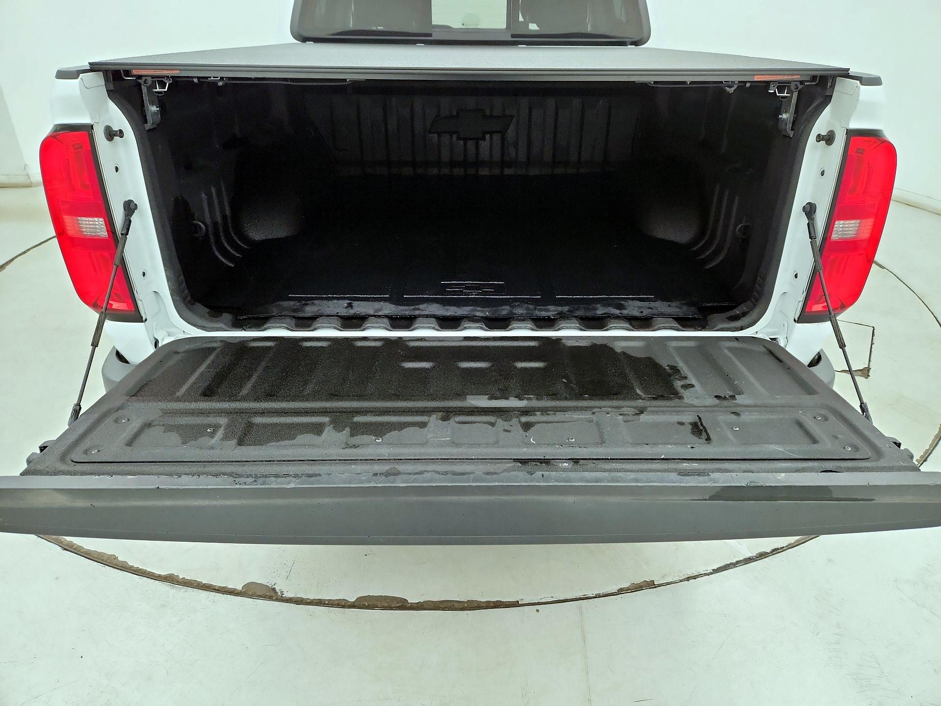 Thumbnail: 2021 Chevrolet Colorado - 20