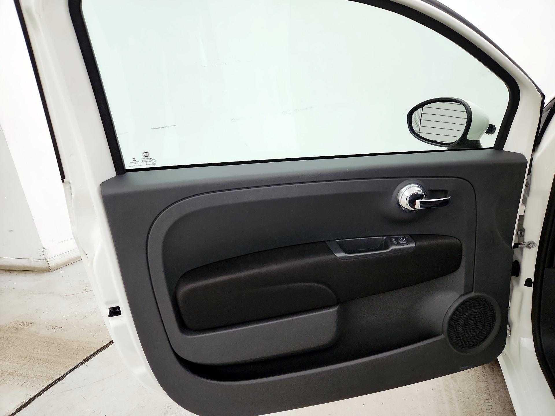 Thumbnail: 2017 Fiat 500 - 12