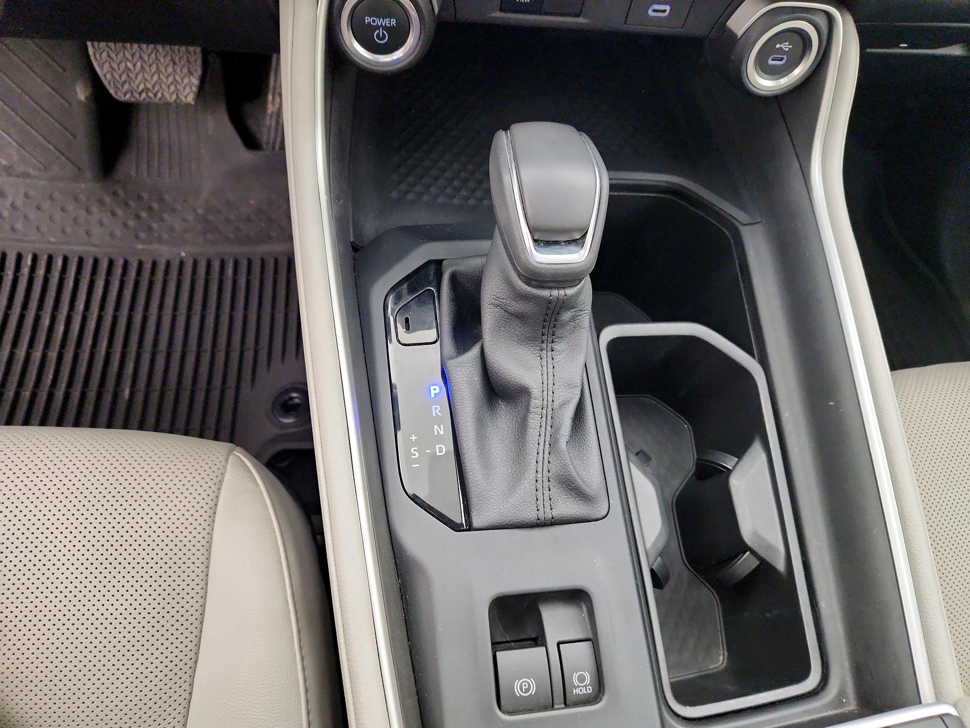 Thumbnail: 2024 Toyota Highlander - 17