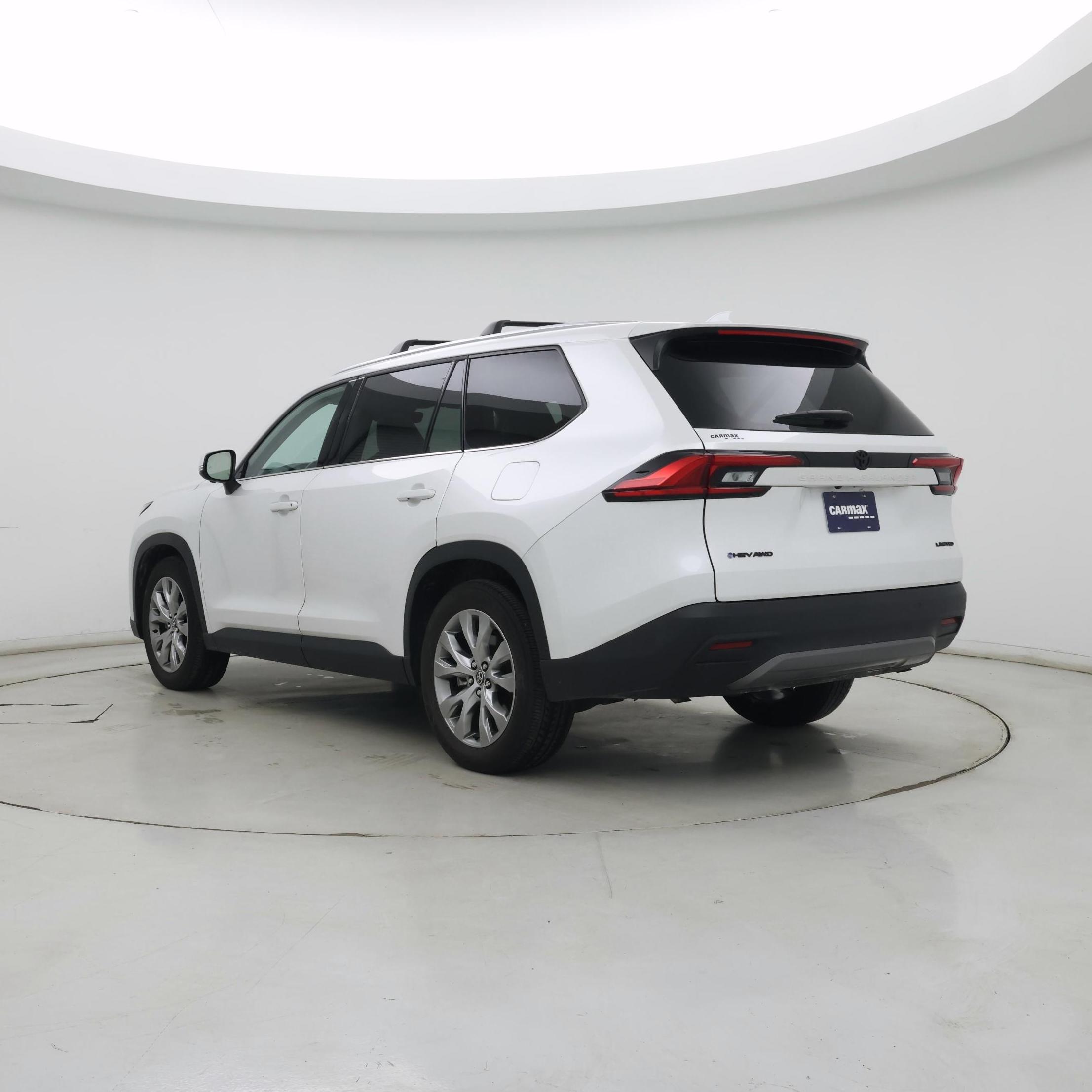 Thumbnail: 2024 Toyota Highlander - 2