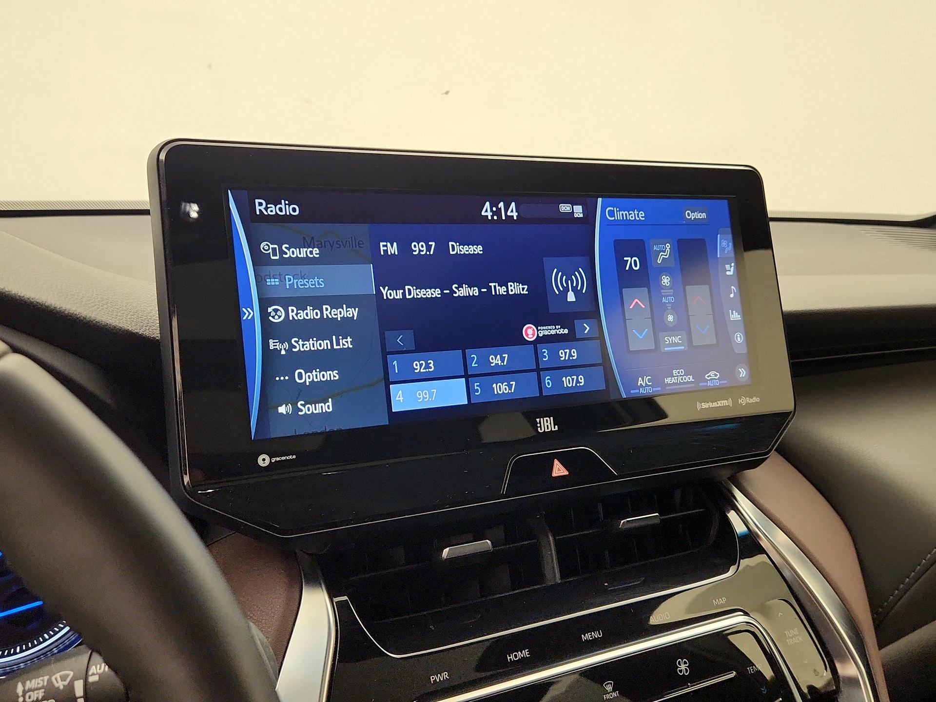 Thumbnail: 2021 Toyota Venza - 16