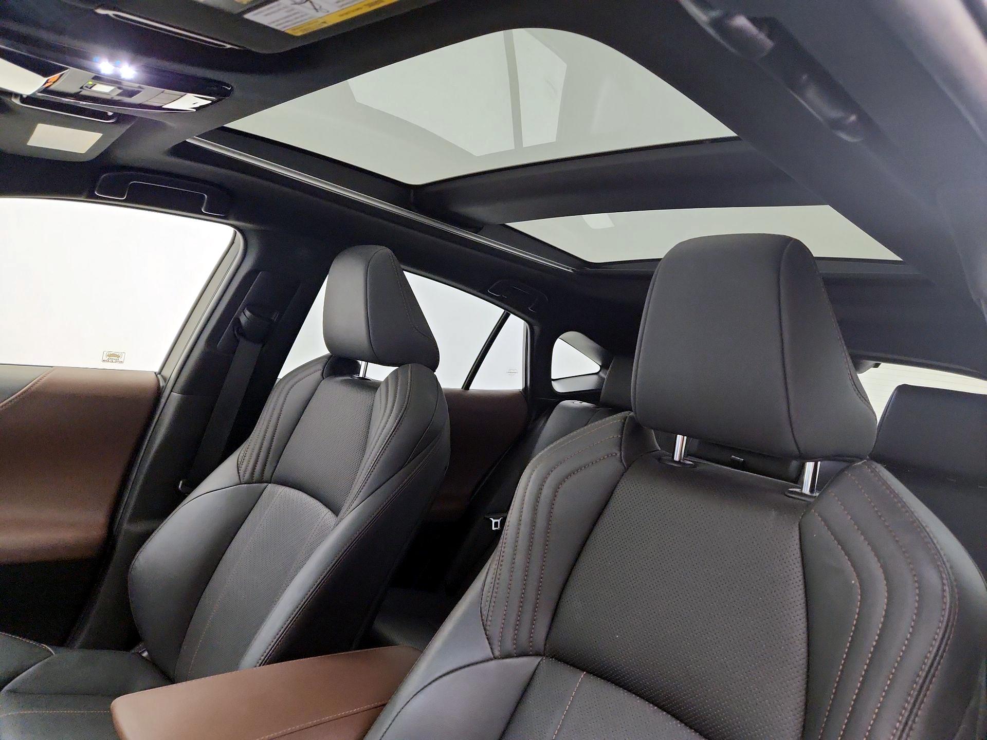 Thumbnail: 2021 Toyota Venza - 20