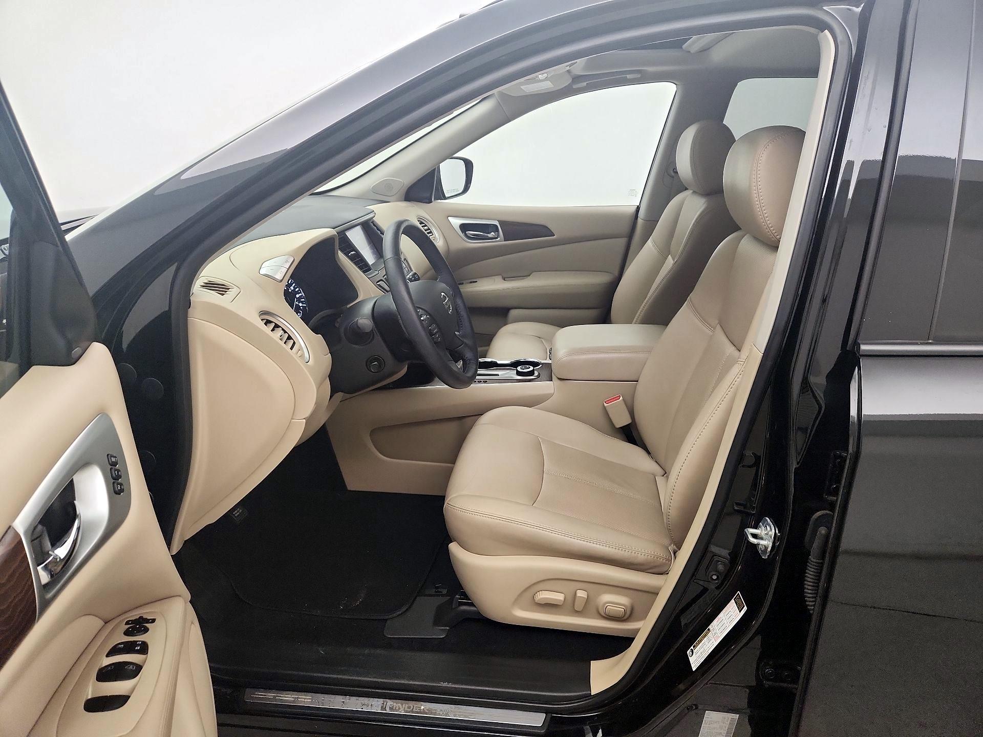 Thumbnail: 2018 Nissan Pathfinder - 11