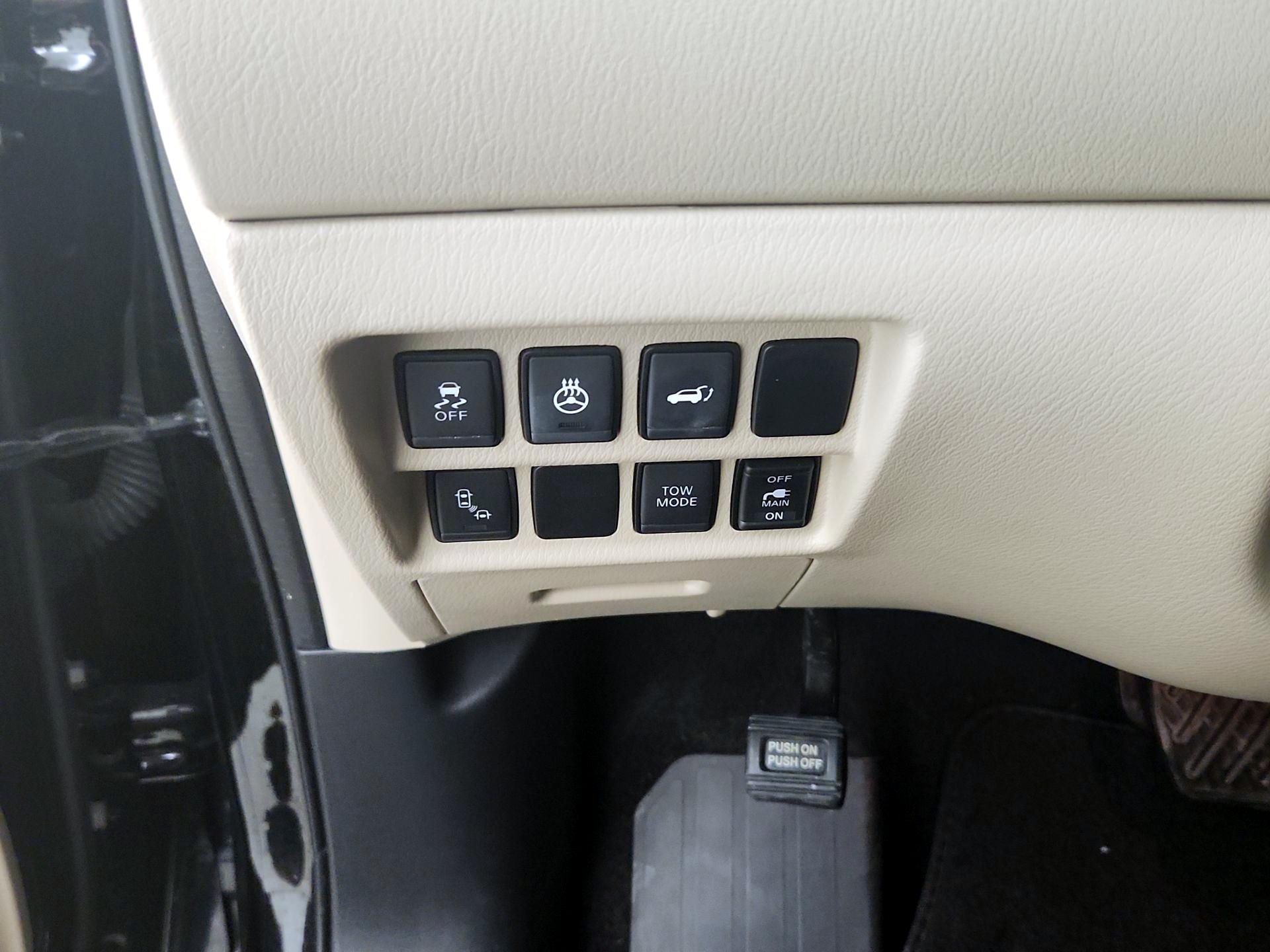 Thumbnail: 2018 Nissan Pathfinder - 13