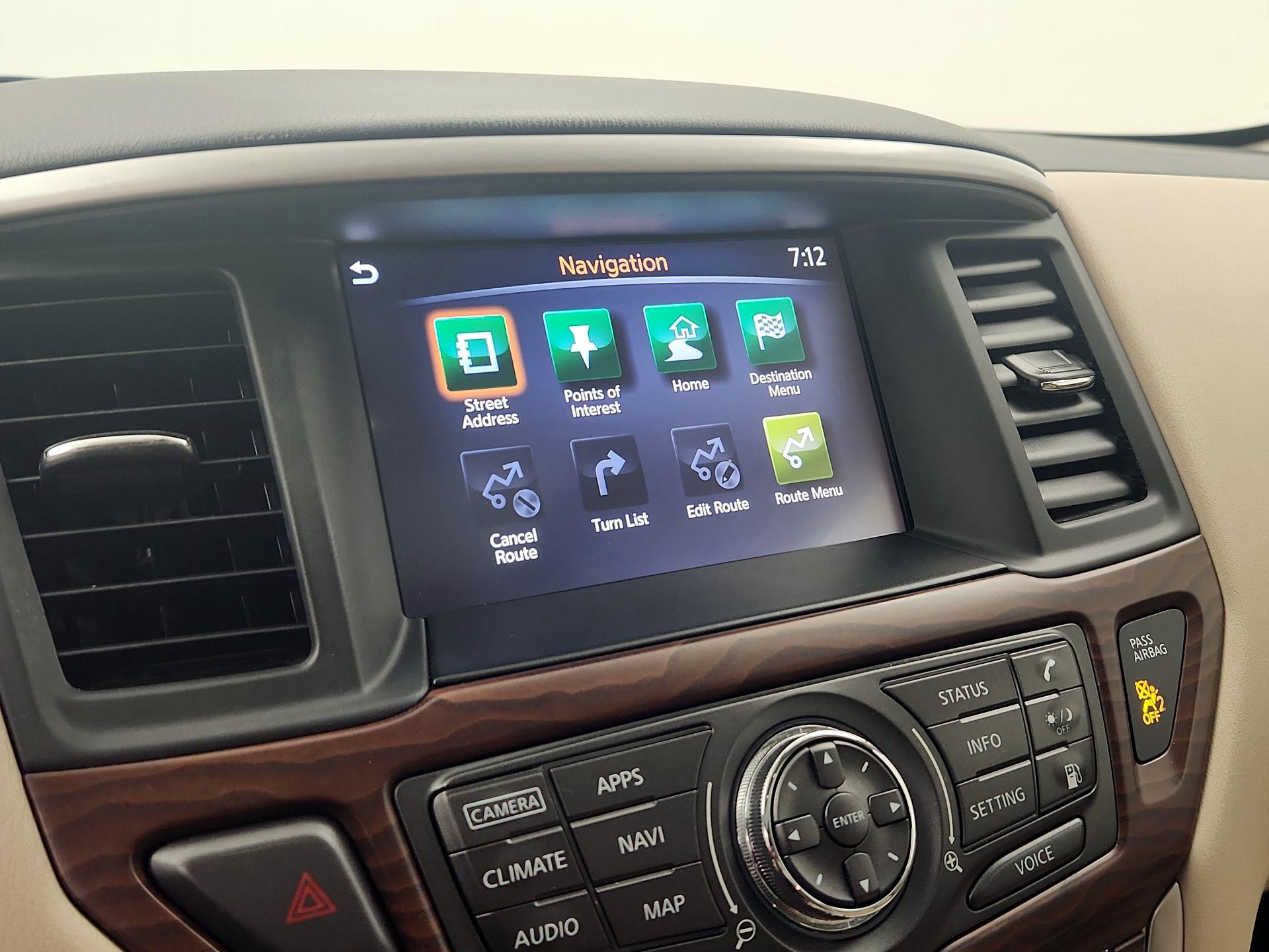 Thumbnail: 2018 Nissan Pathfinder - 14