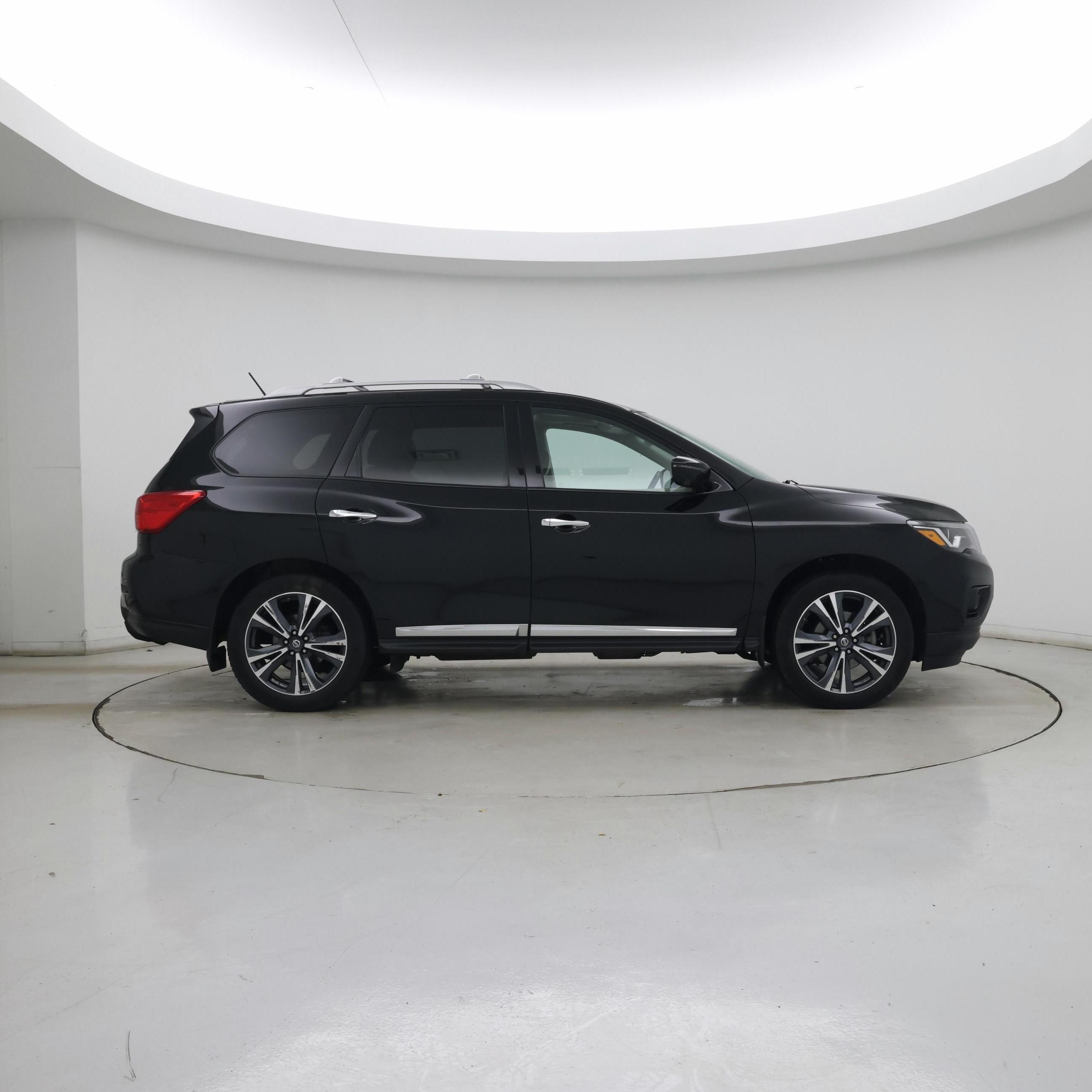 Thumbnail: 2018 Nissan Pathfinder - 7