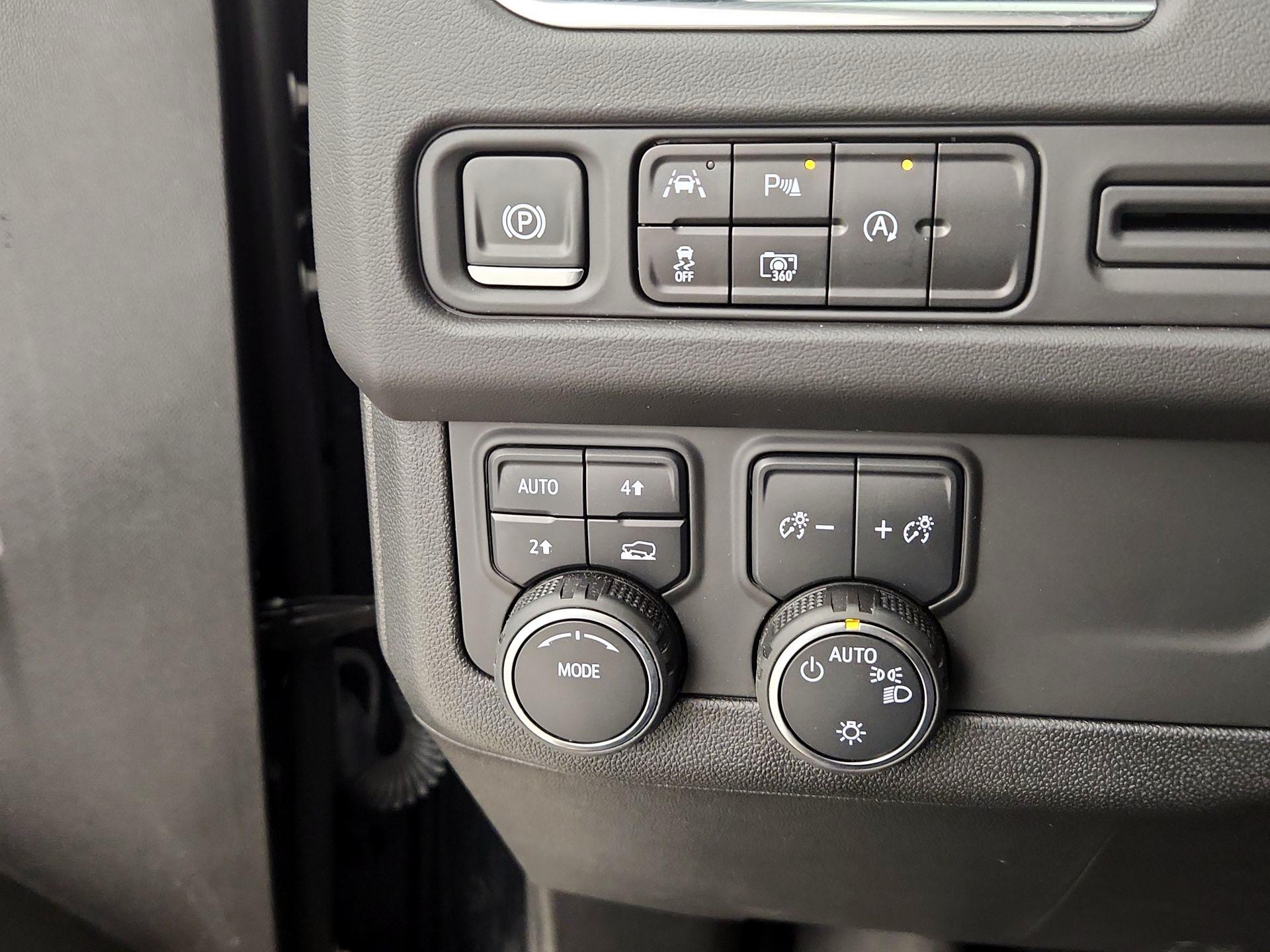 Thumbnail: 2024 Chevrolet Tahoe - 13