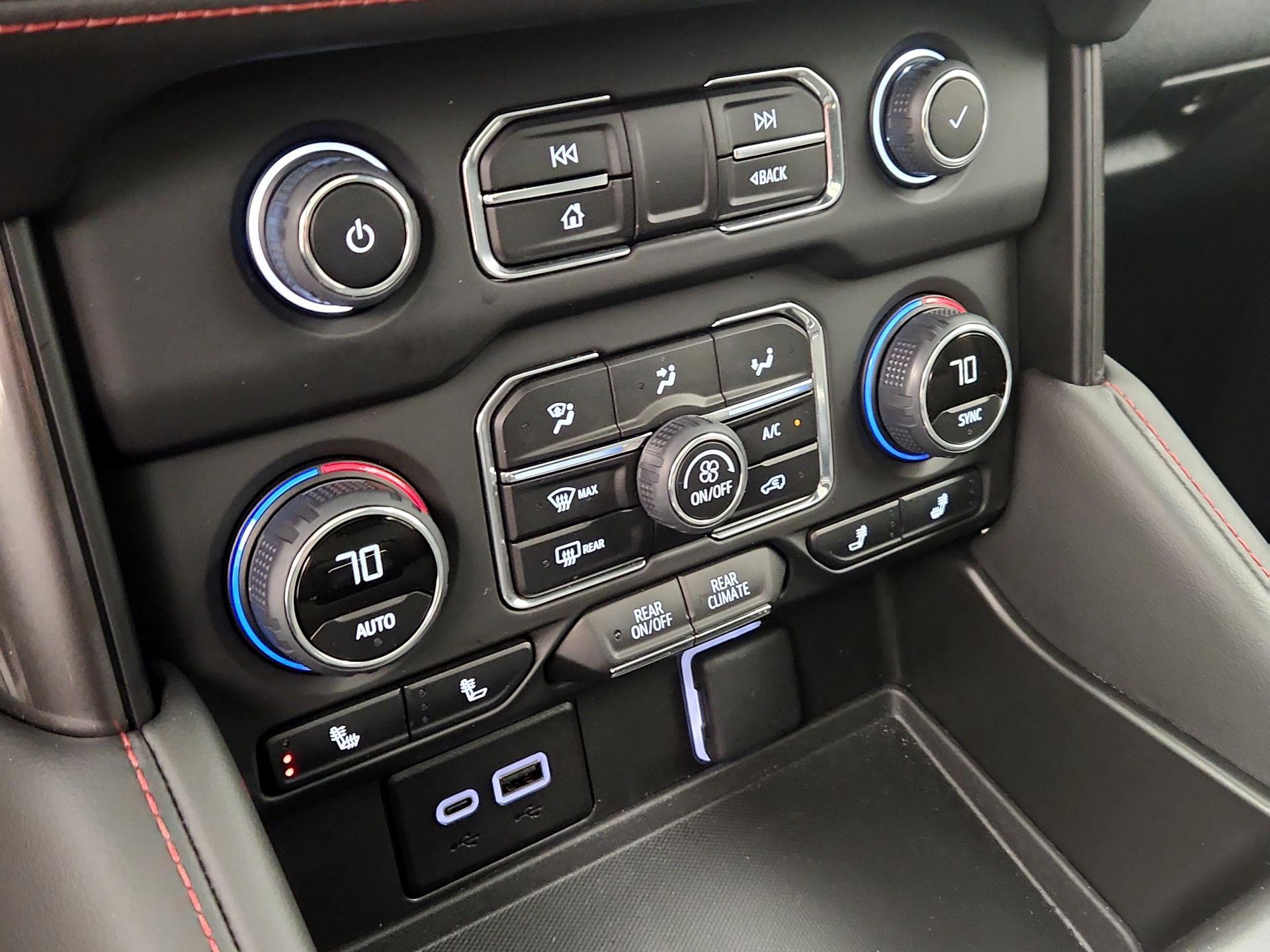 Thumbnail: 2024 Chevrolet Tahoe - 17