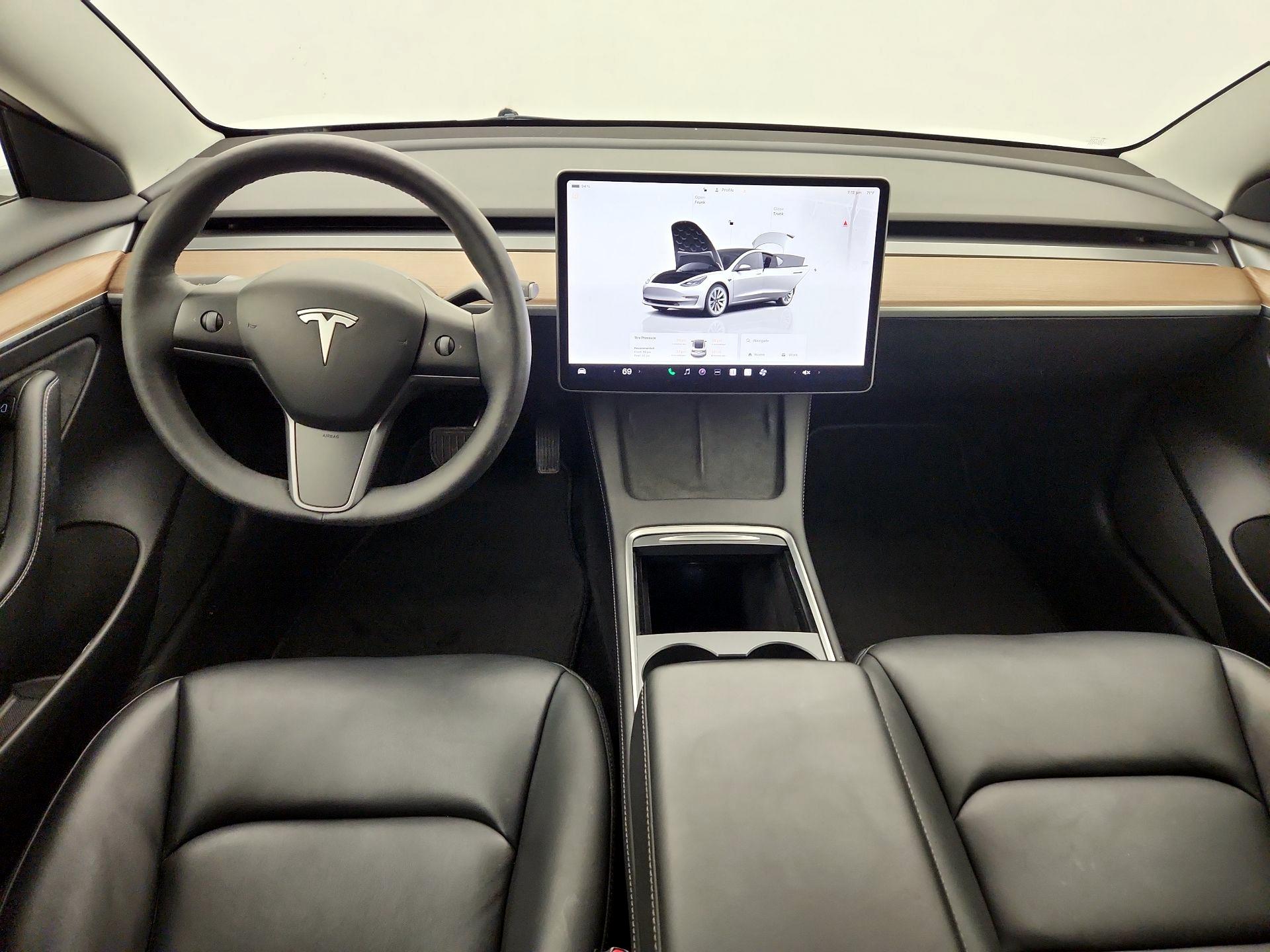 Thumbnail: 2022 Tesla Model 3 - 9