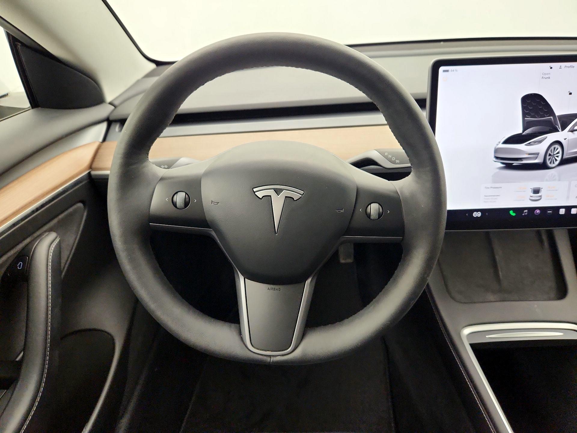 Thumbnail: 2022 Tesla Model 3 - 10