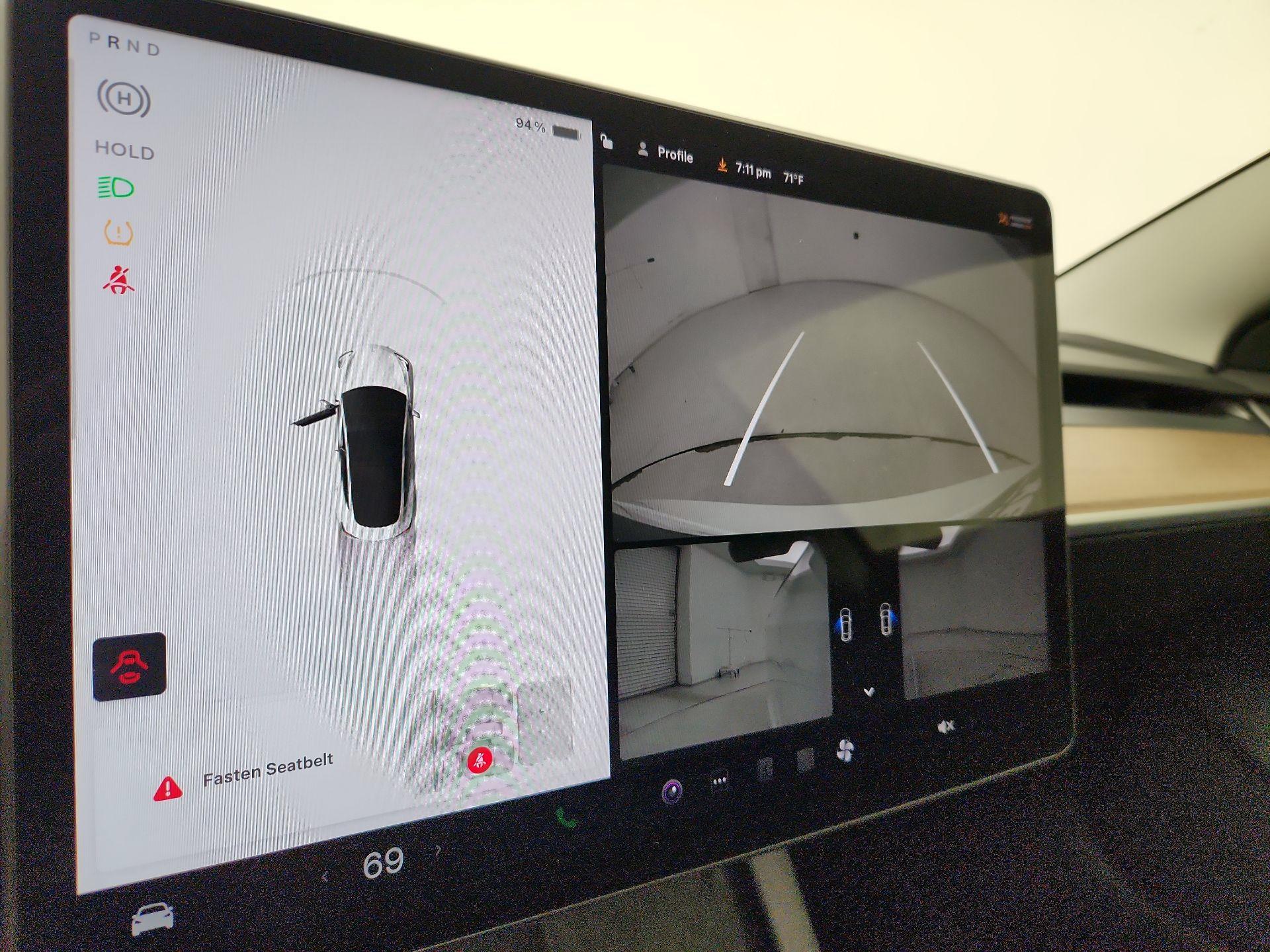 Thumbnail: 2022 Tesla Model 3 - 14