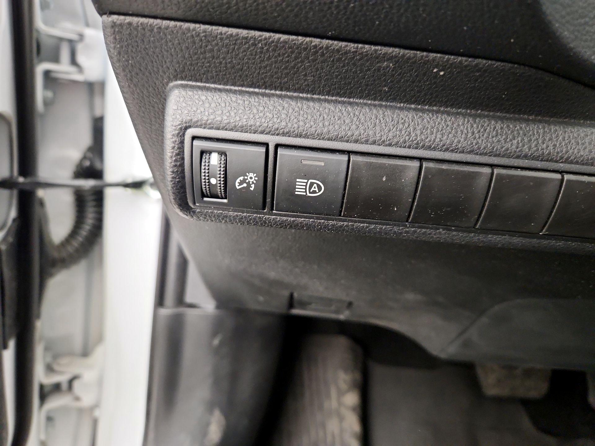 Thumbnail: 2025 Toyota Corolla - 13